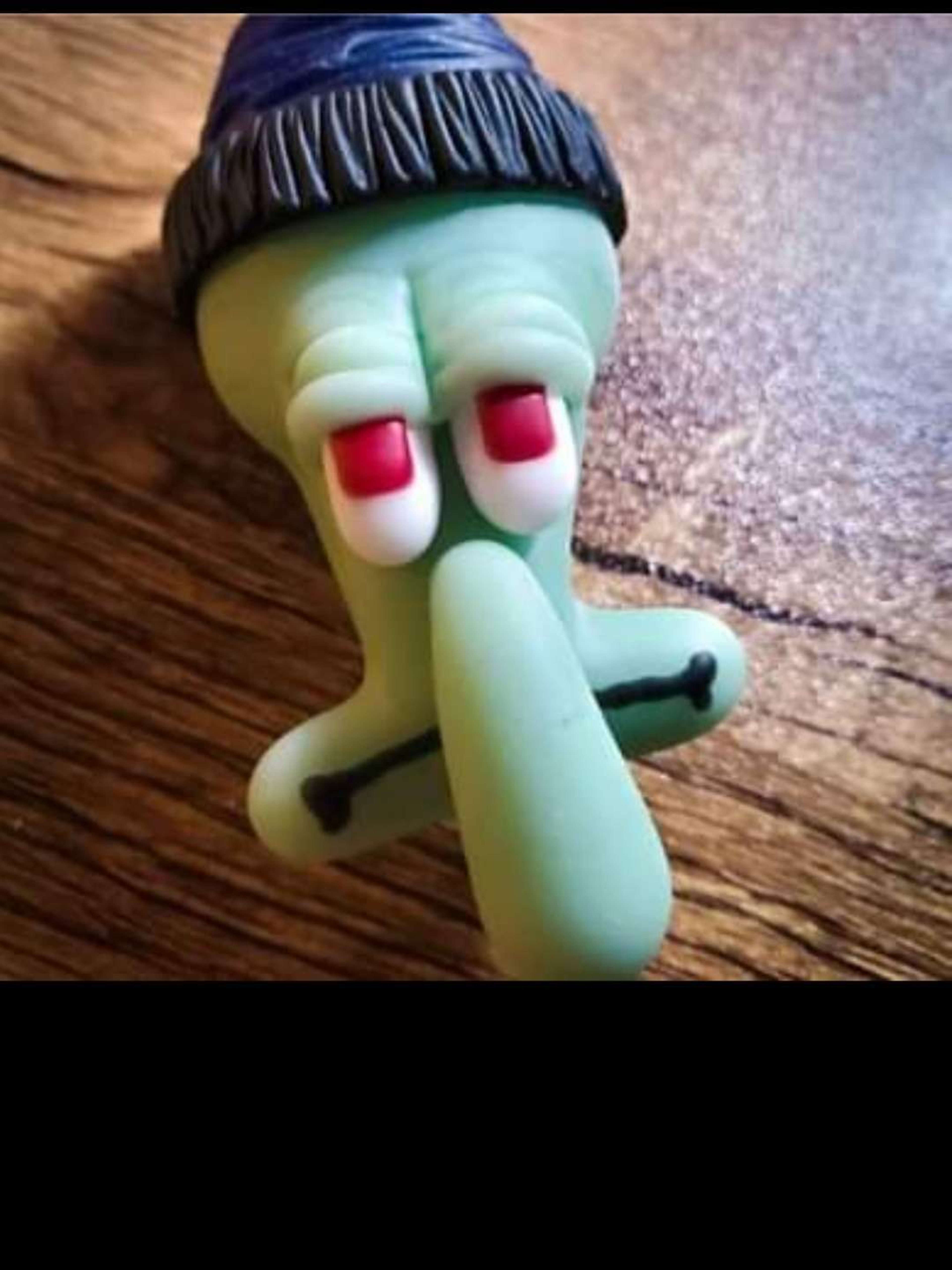 Preview pic of Squidward @junkieglass 