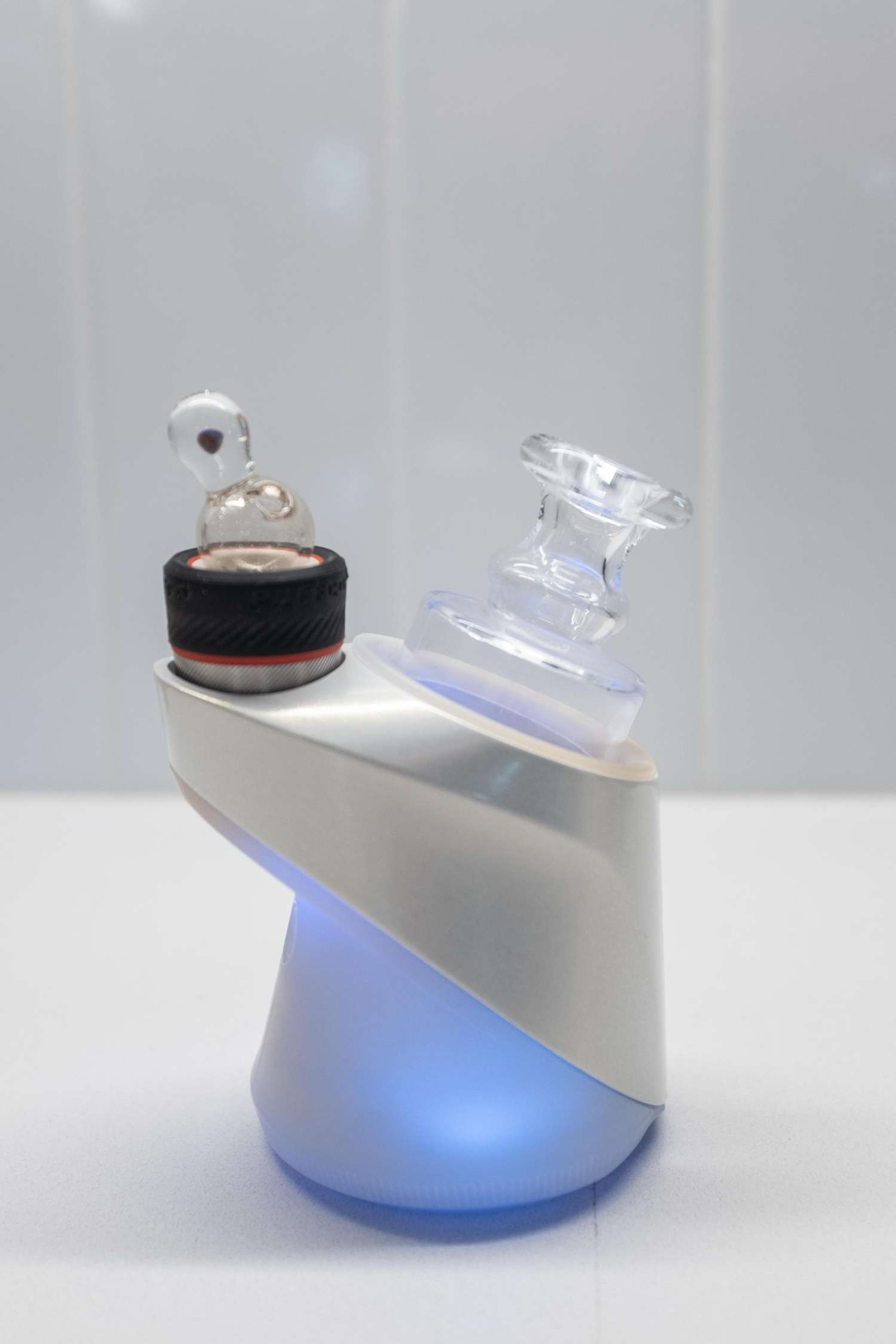 Preview pic of Puffco Peak Pro Opal with Extras