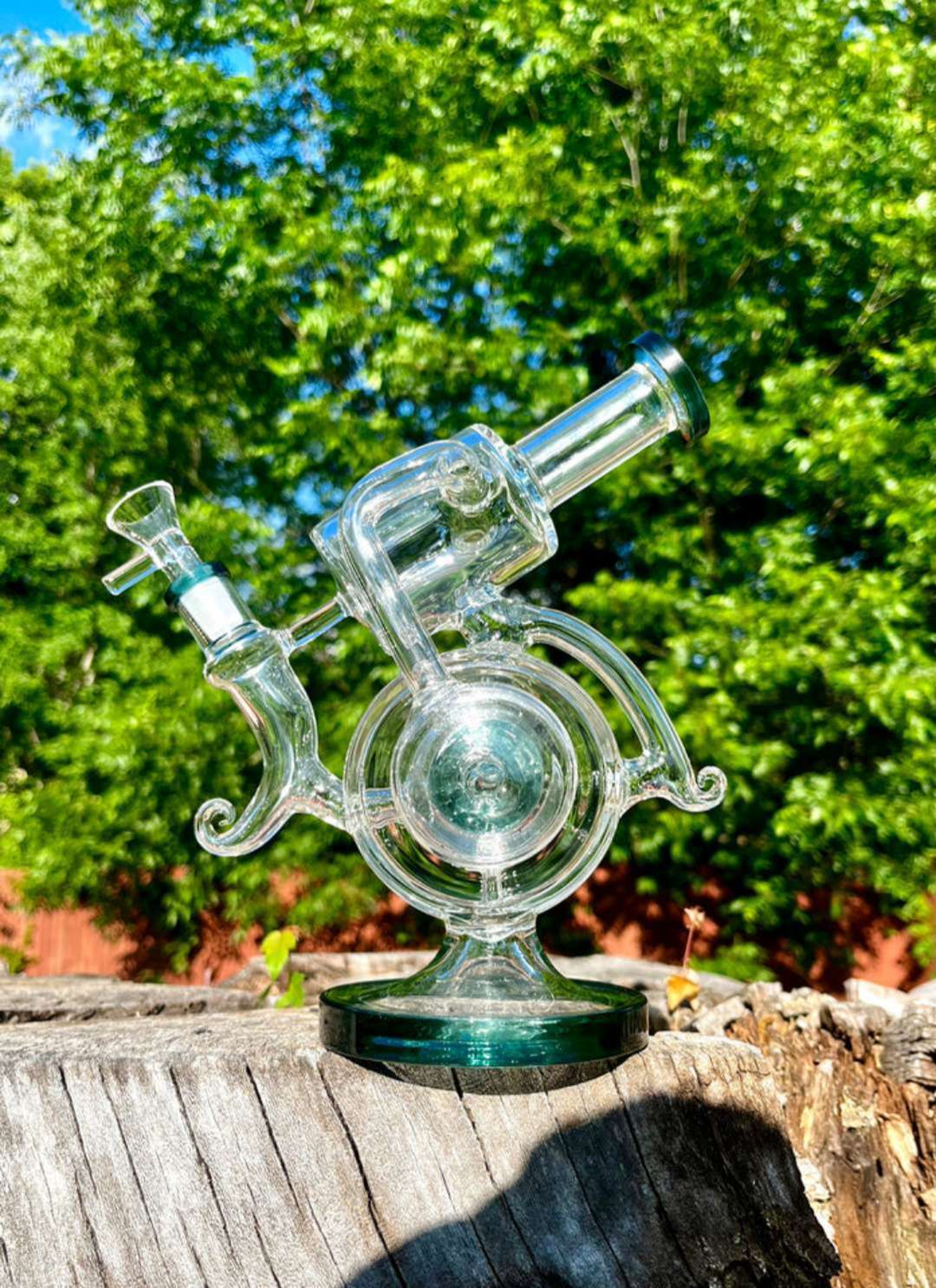 Preview pic of Snail Glass Recycler Rig