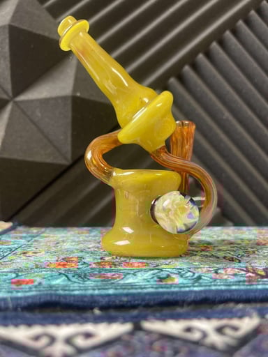 Preview pic of Small implosion rig no perc all natural flow