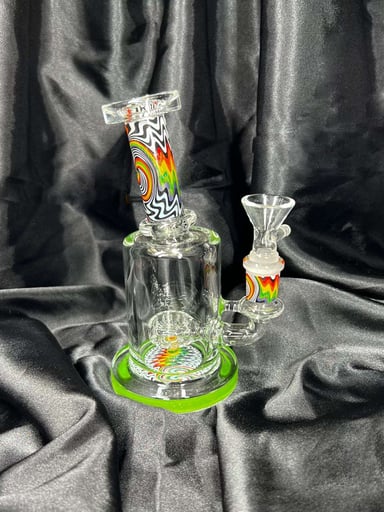 Preview pic of Green Wig Wag 6 Inch Water Pipe