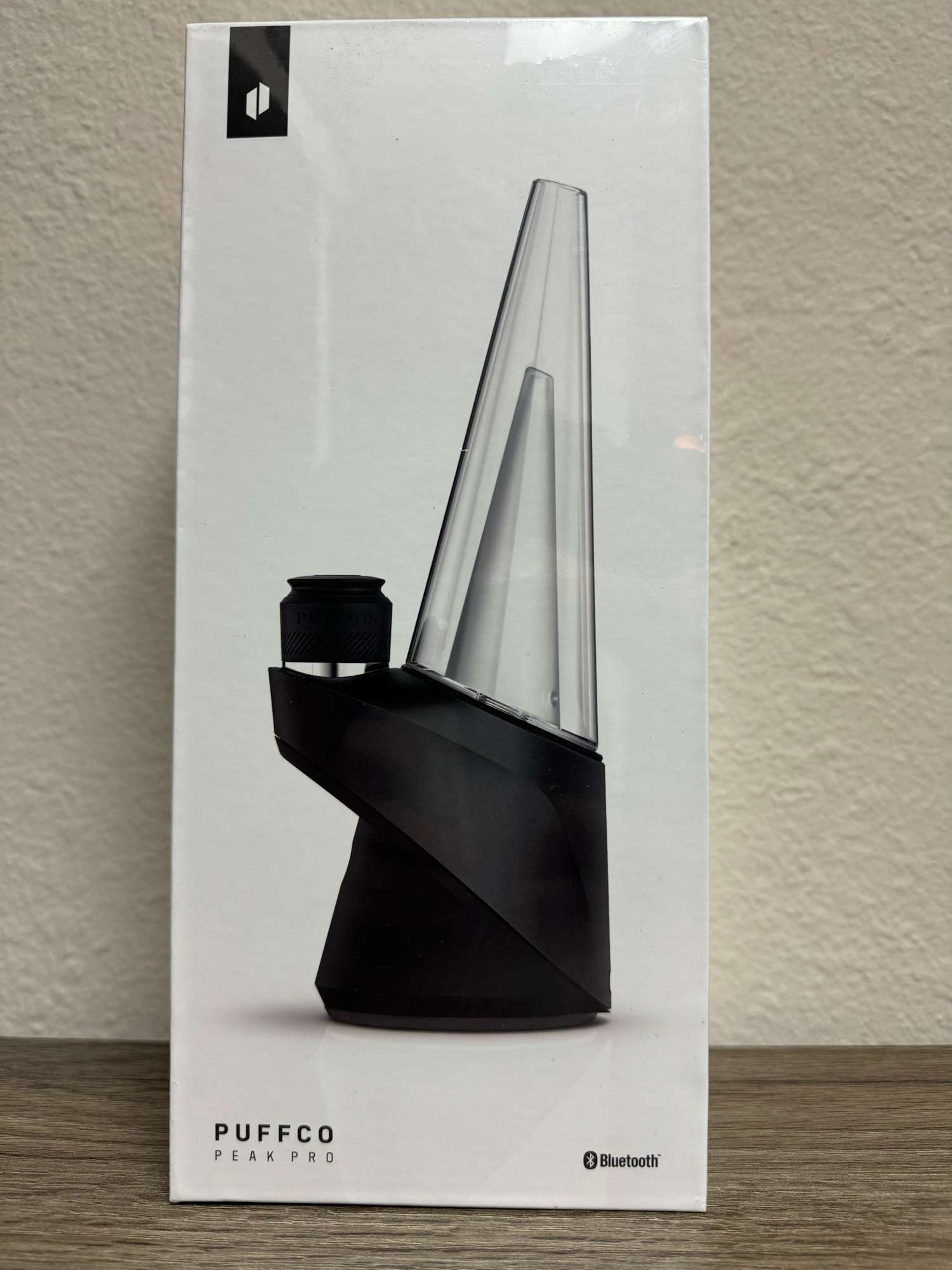 Puffco peak pro kit (black) brand new sealed box image 0