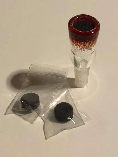 Preview pic of Healthstone Glass 14mm Red Frit Slide