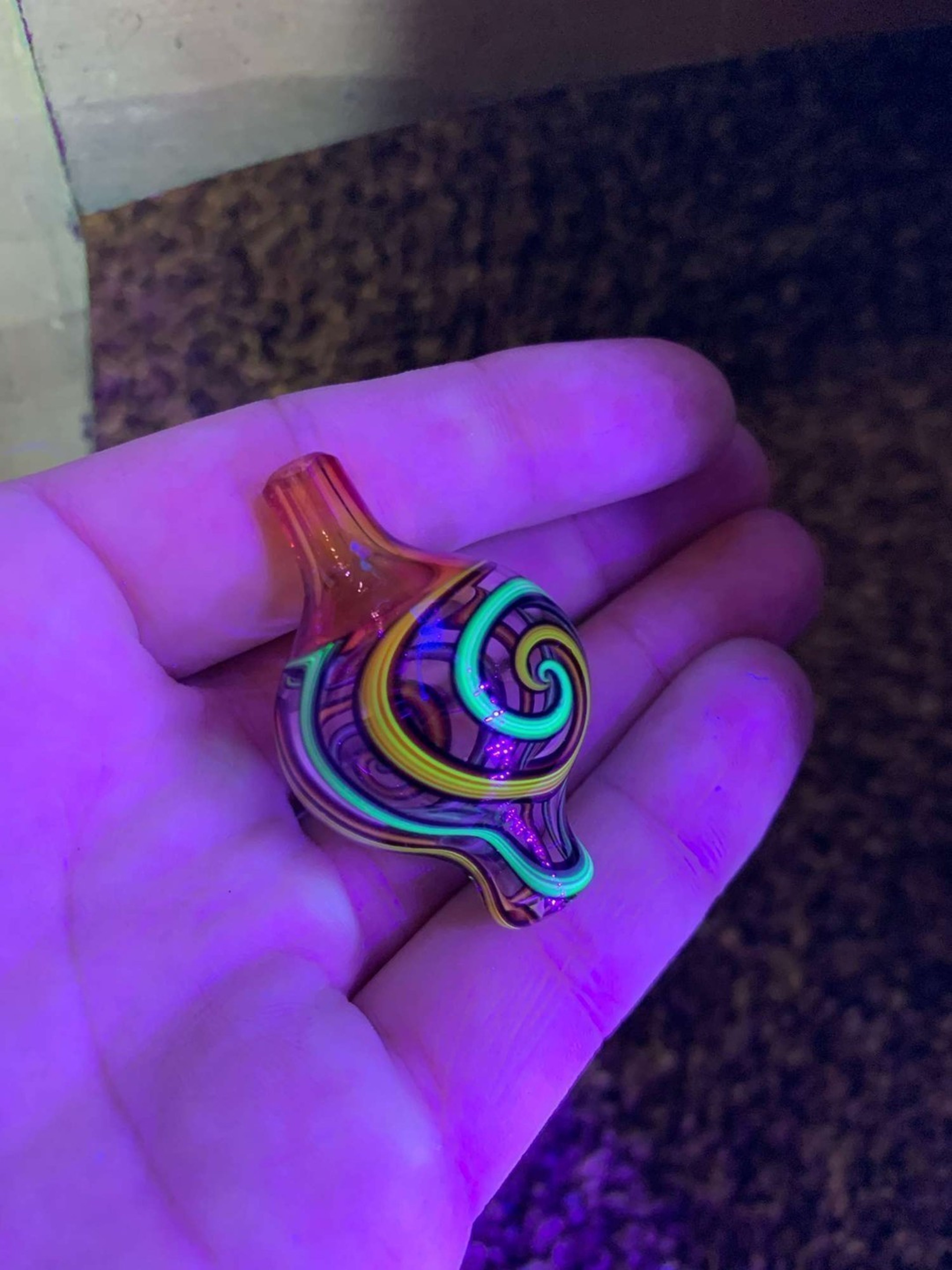 Preview pic of Heady UV Swirl Carb Cap