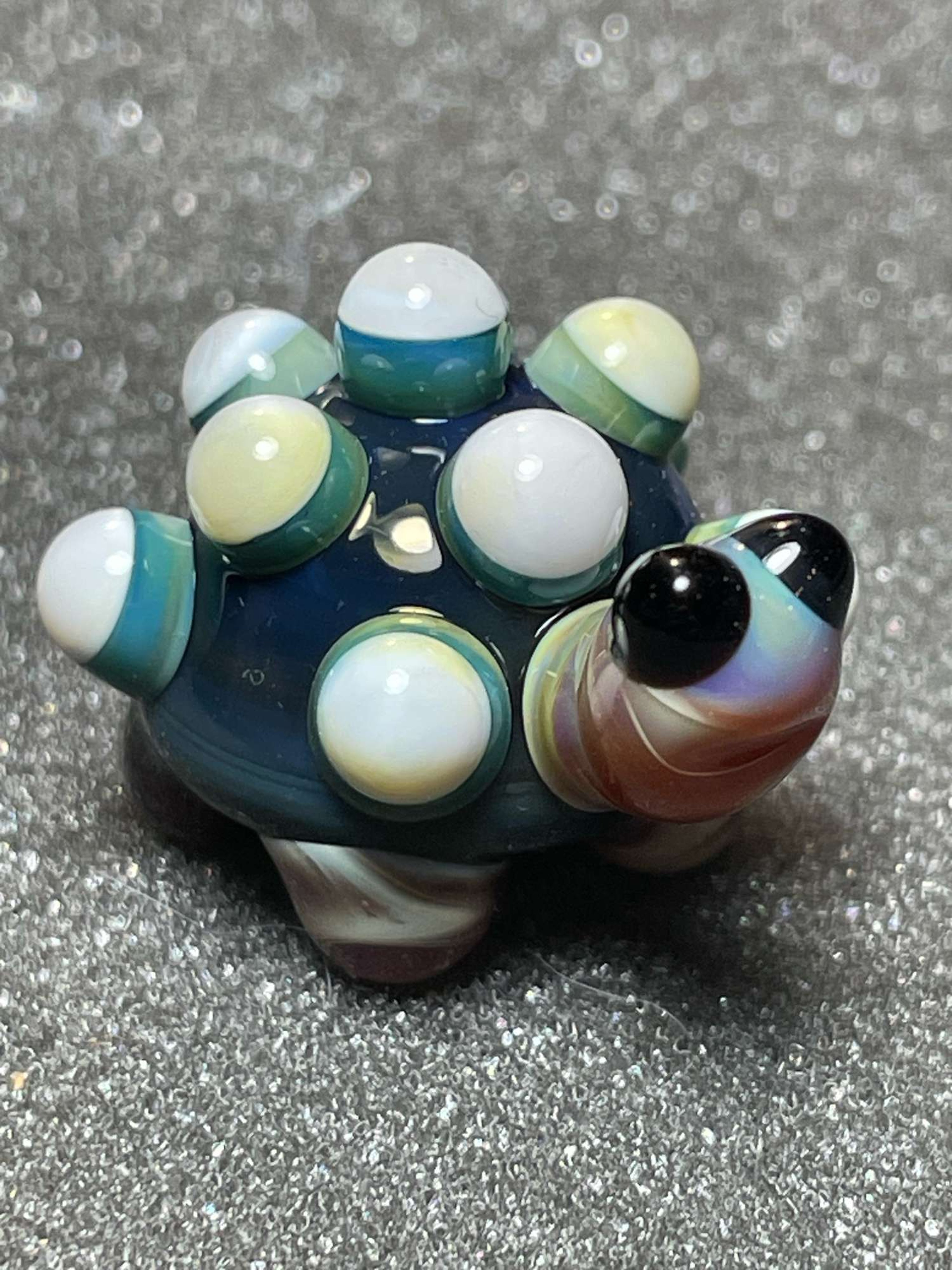 Small turtle figurine image 0