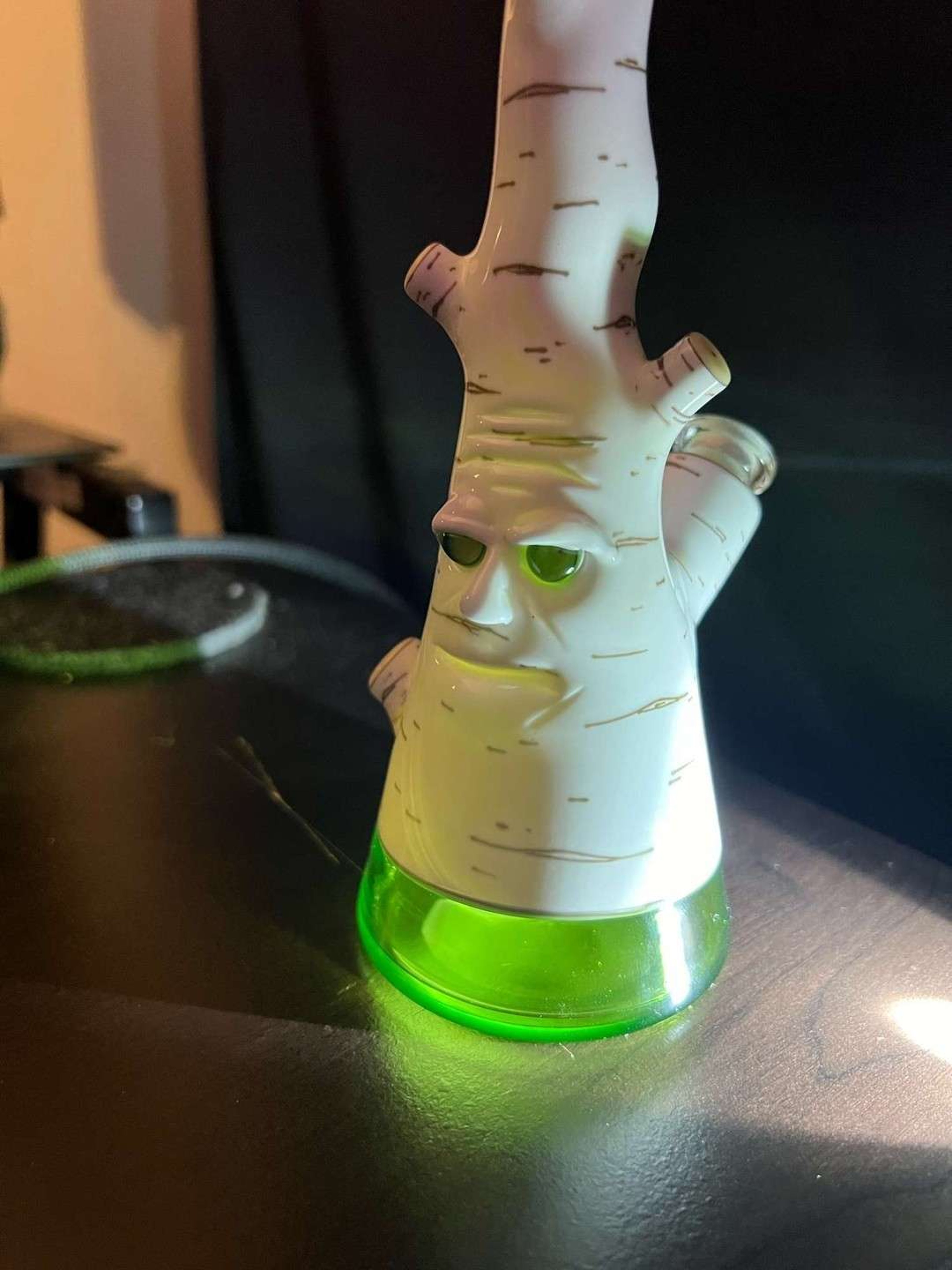 Foster Glass Birch Tree rig with matching carb cap image 0