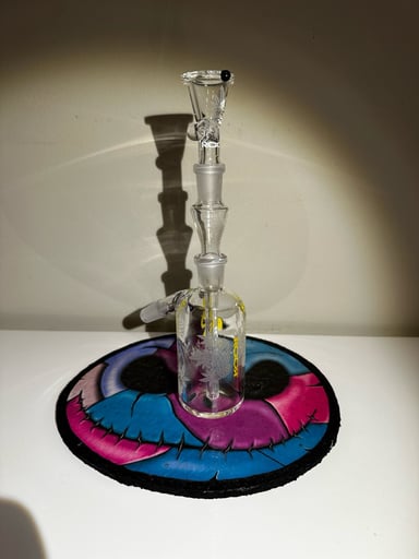 Preview pic of RooR 45 degree Pineapple Express Ash Catcher