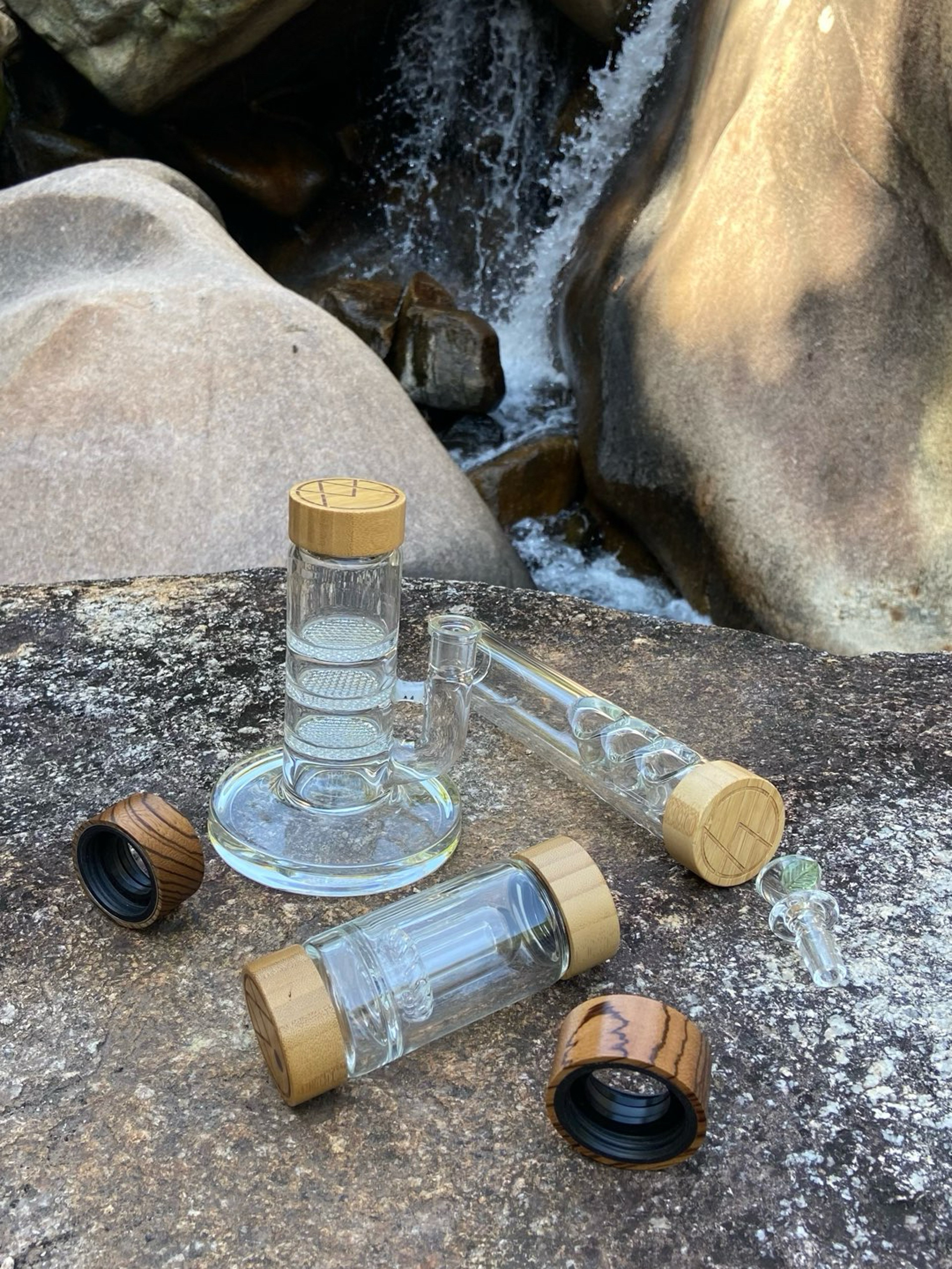 Customizable 22” build a bong (2 bongs in 1) image 0