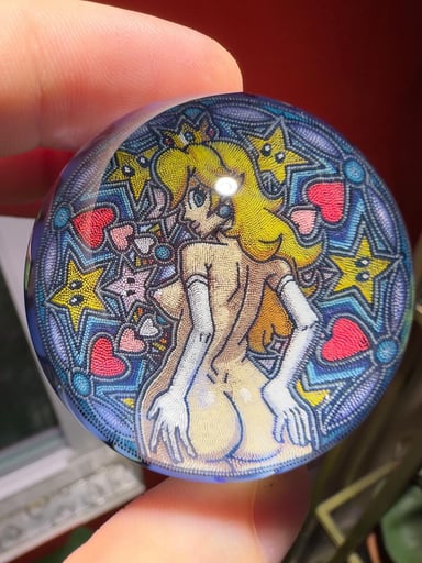 Preview pic of Zariel Shore - Princess Peach