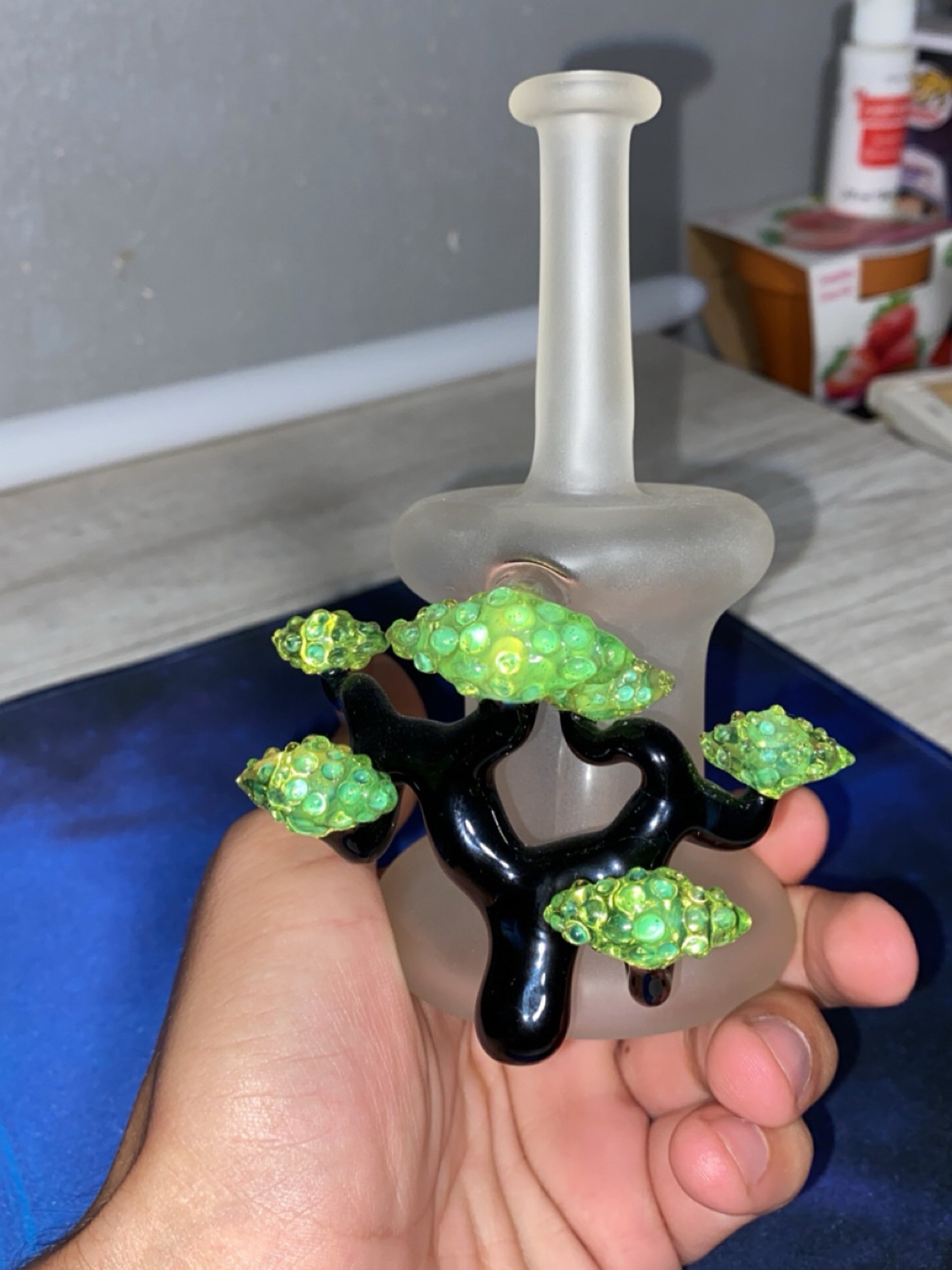 Preview pic of Lu_glass and kizmit collab