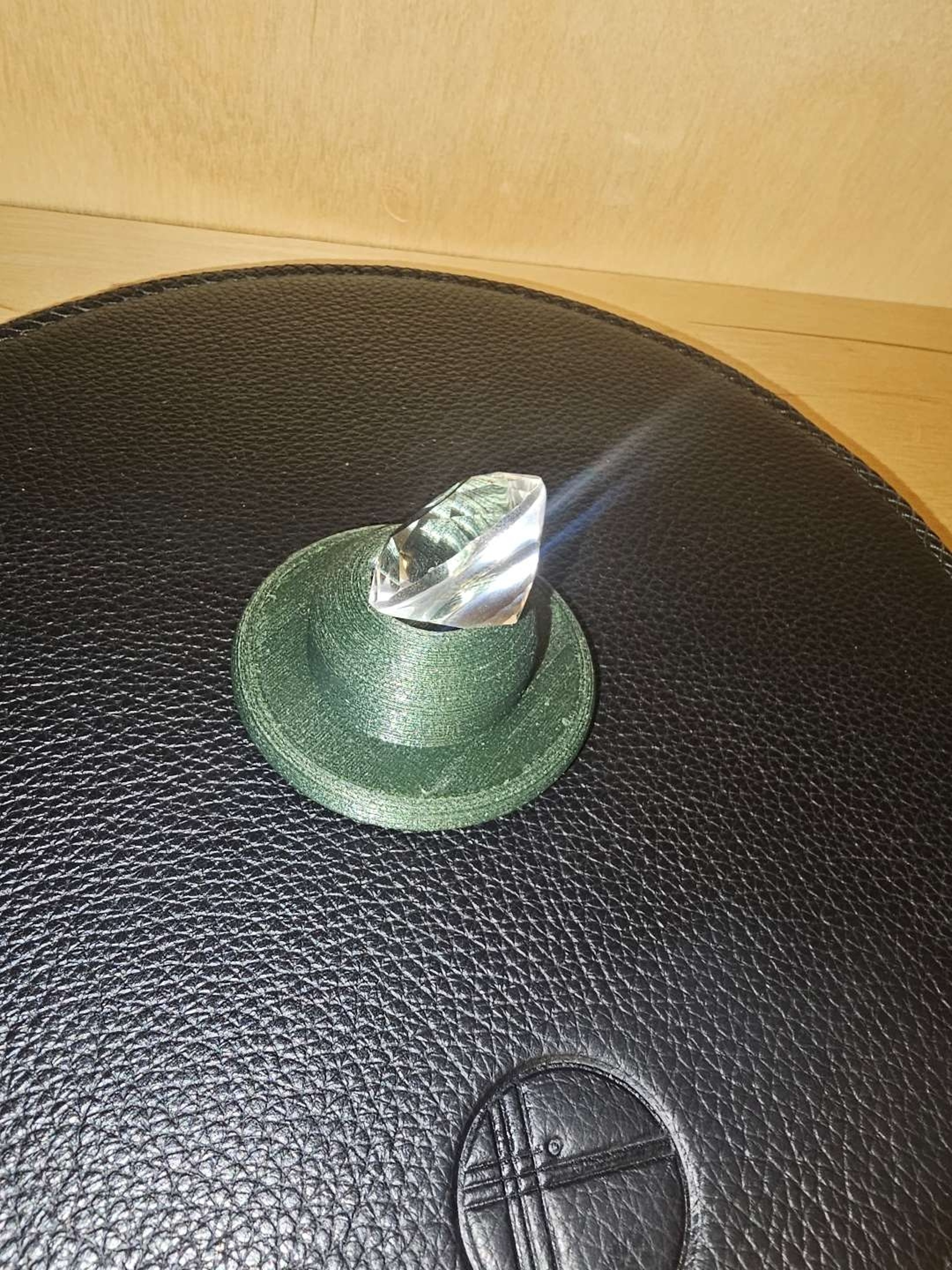 Brilliant diamond ๐ cut cap image 0
