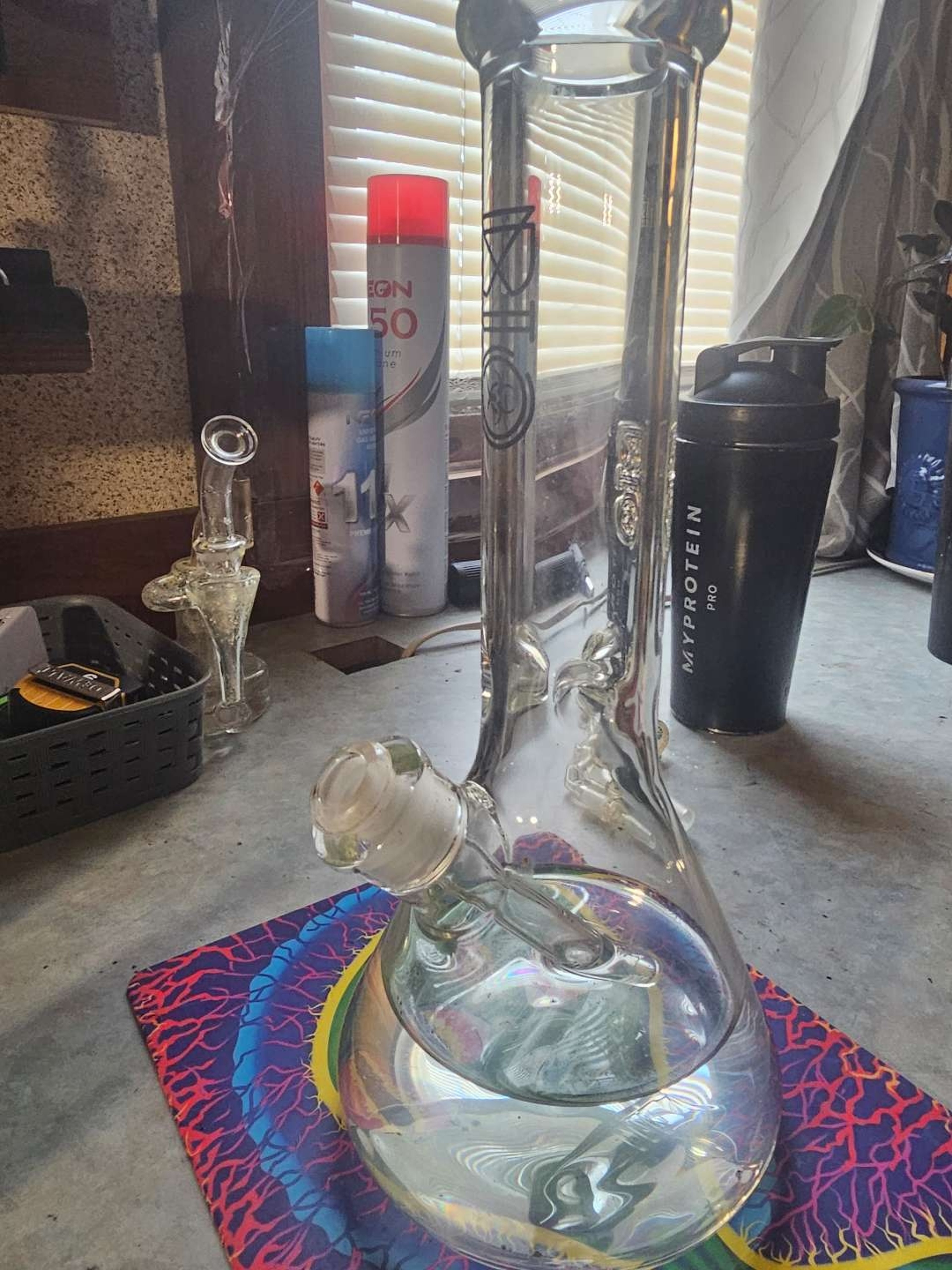16 in Biohazard Bong image 0