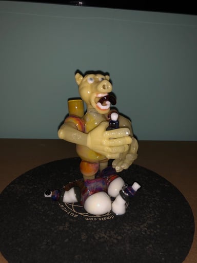 Preview pic of Skoeet huffing pig (slightly injured but functions just fine)