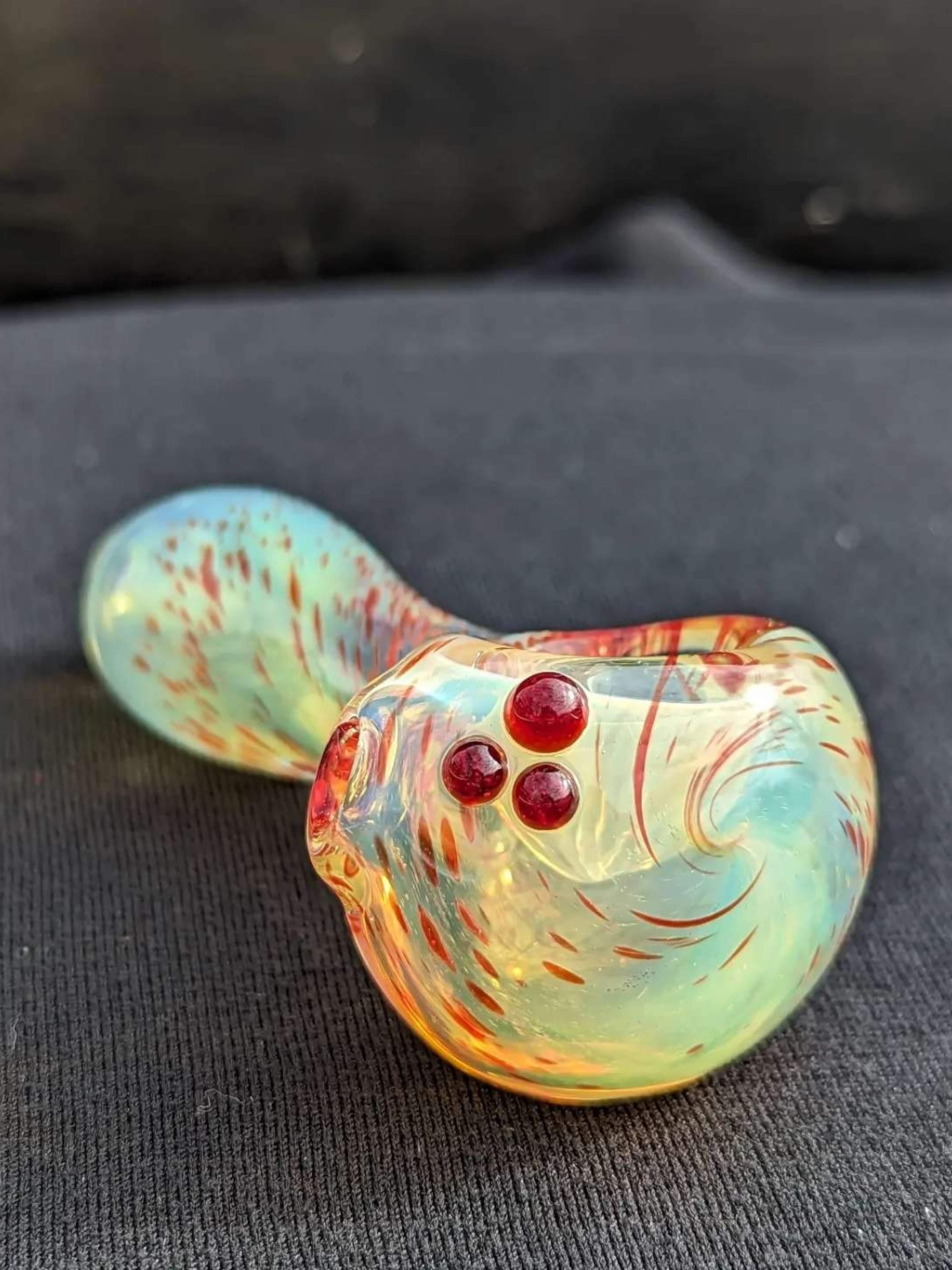 Preview pic of Silver Fume Pipe w/ red disco dots