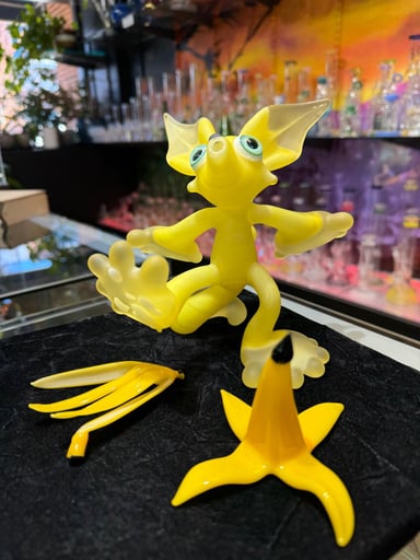 Preview pic of Slipping Fox by Tymeone Glass