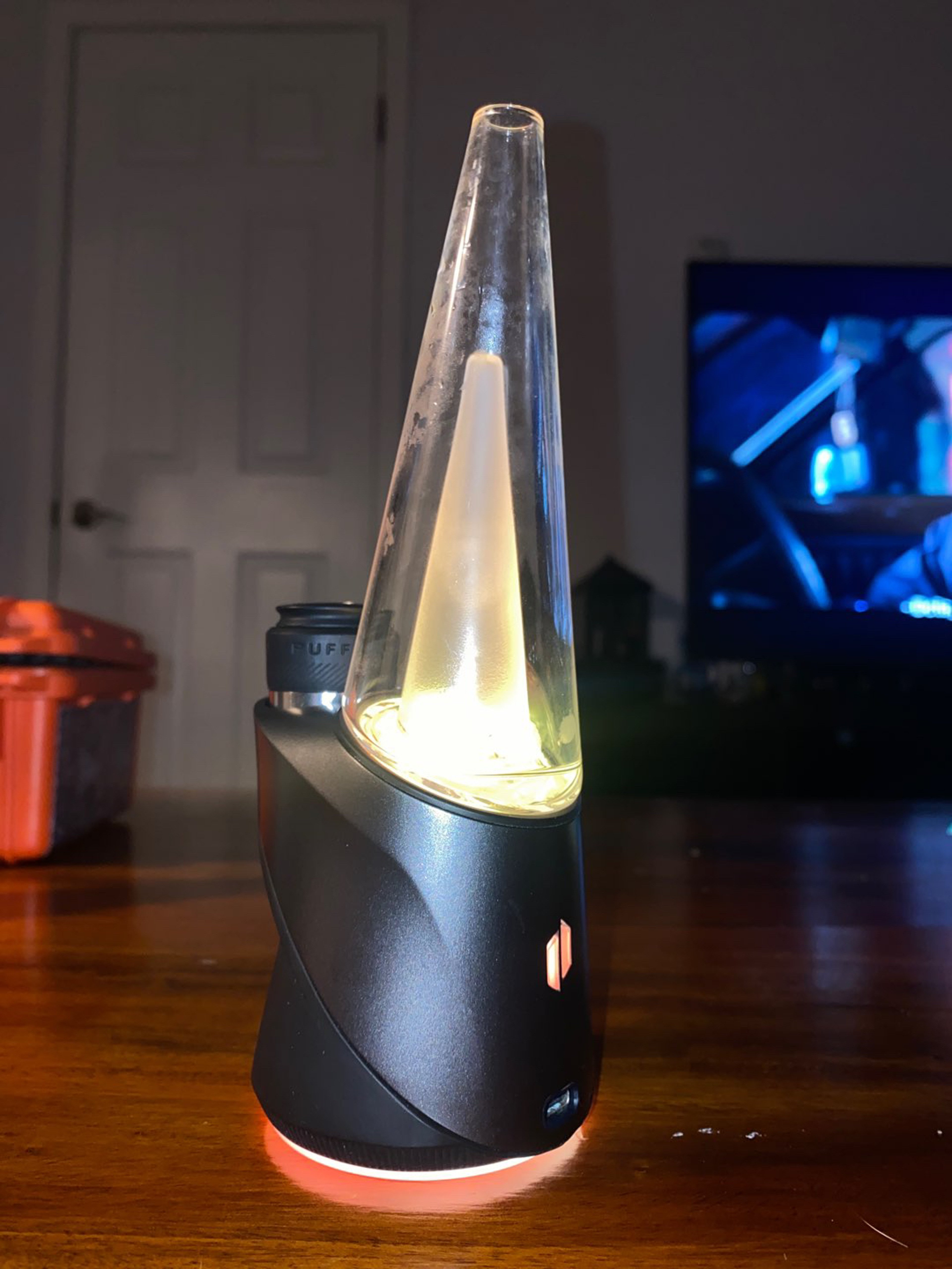 puffco peak pro v1 black image 0