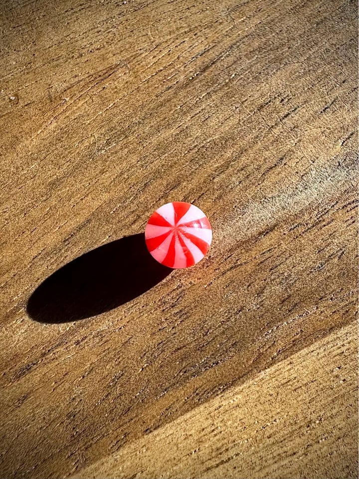 Homealoneglass Peppermint Twist Pearl 5mm Image 1