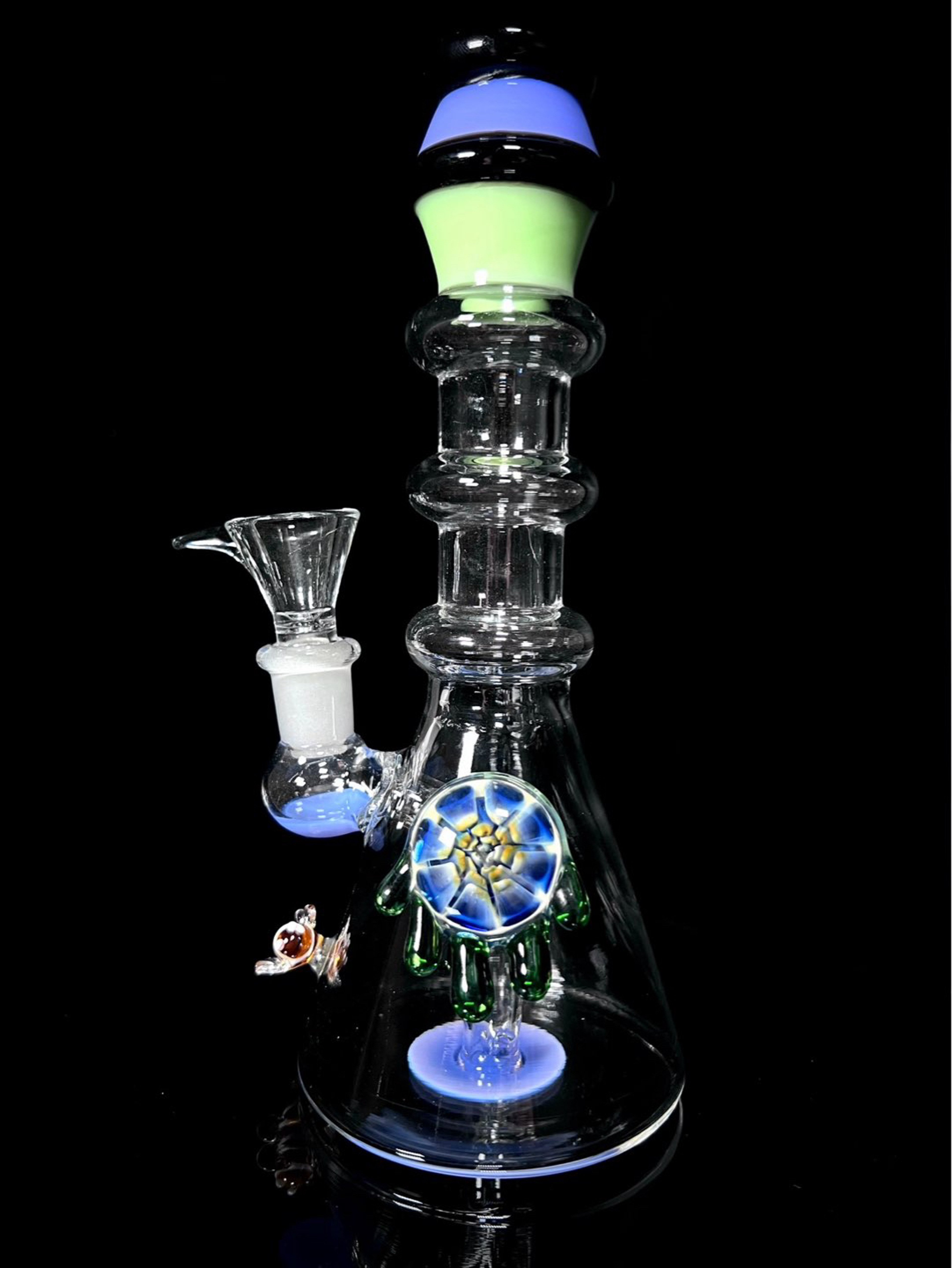 Pendant N’ Bee Water Pipe image 0