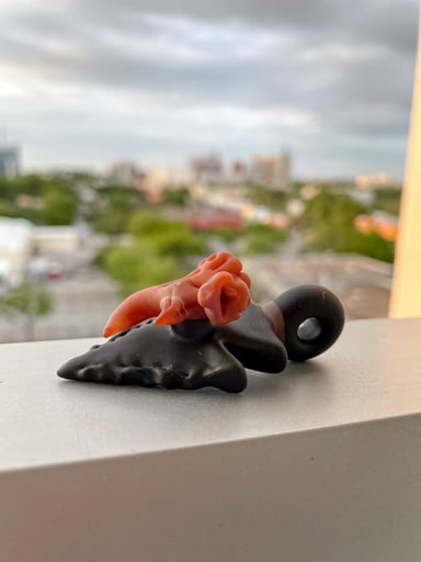 Preview pic of Elks That Run Antler Arrowhead Pendy