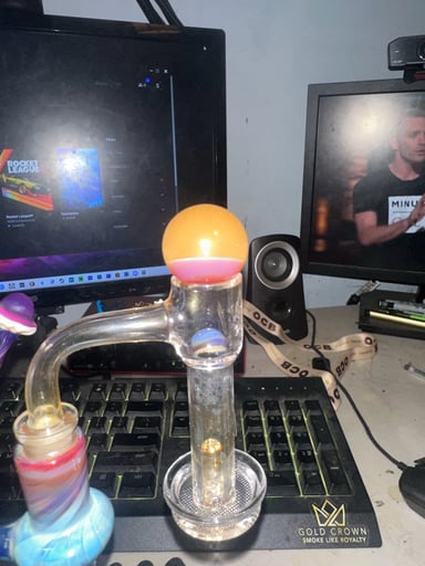 Preview pic of Shroomy Glass Marble #2