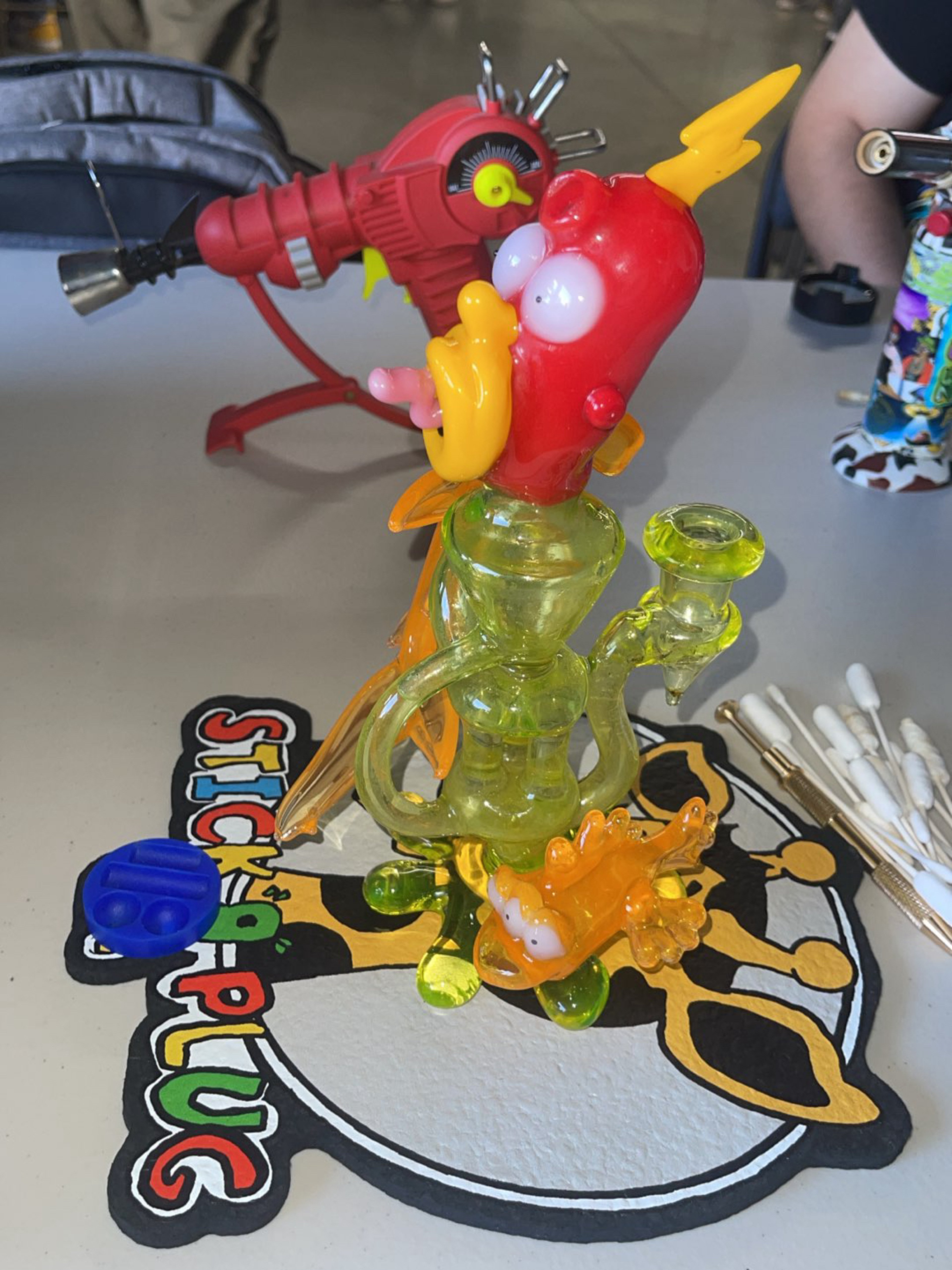 Preview pic of Hoobs Glass x Nerv Glass Collab Uv Illumanti Recycler