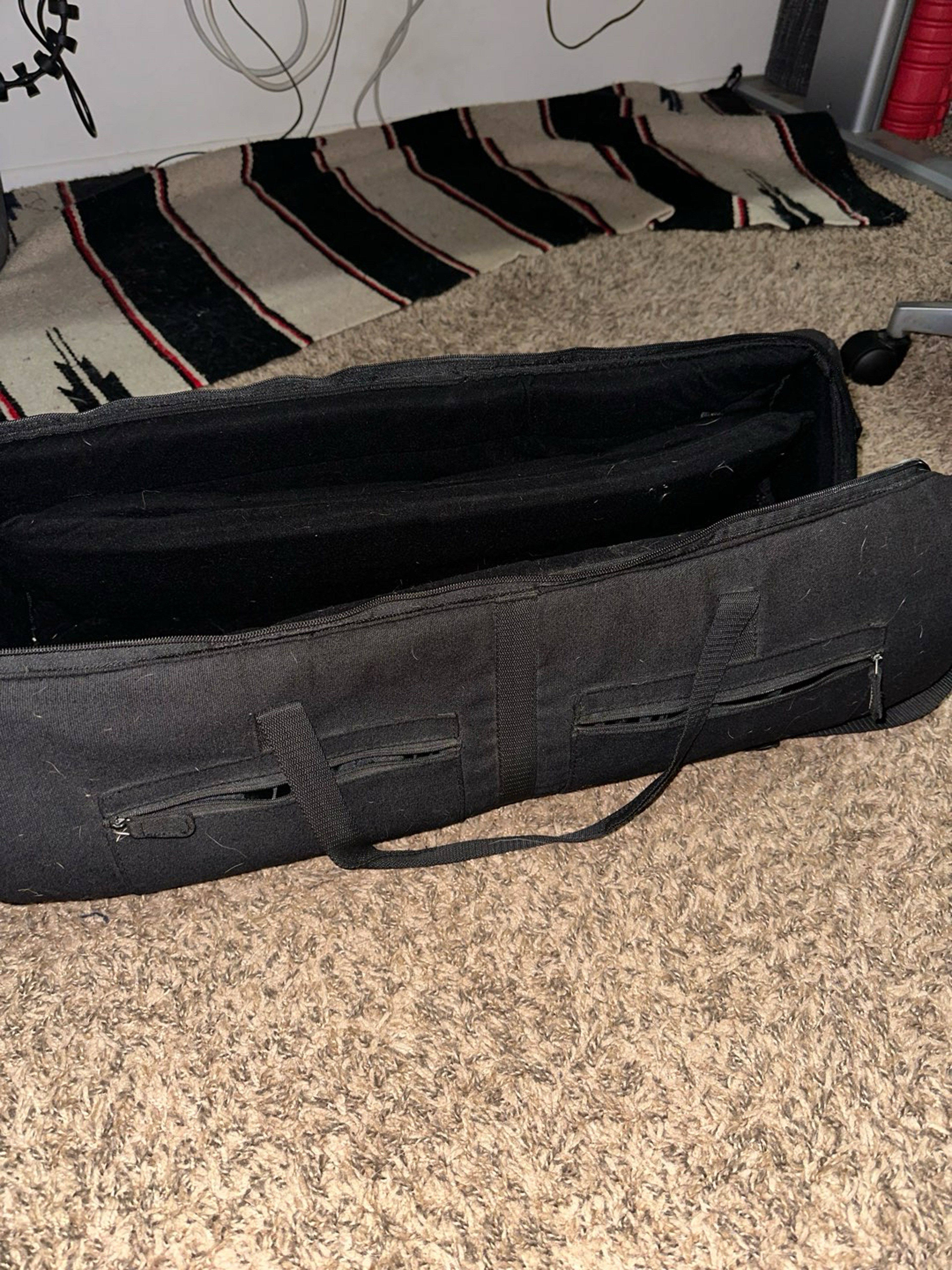 Preview pic of 2x Tube travel bag