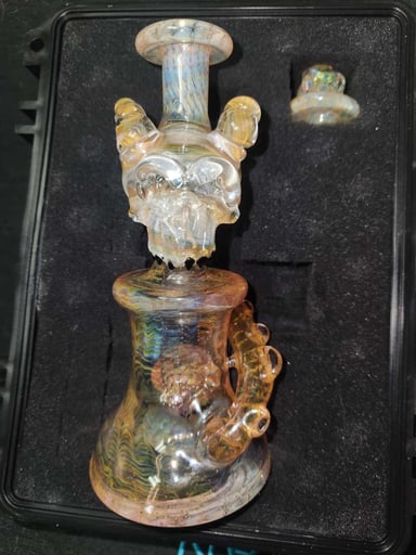 Preview pic of Revolver glass skull rig 10mm