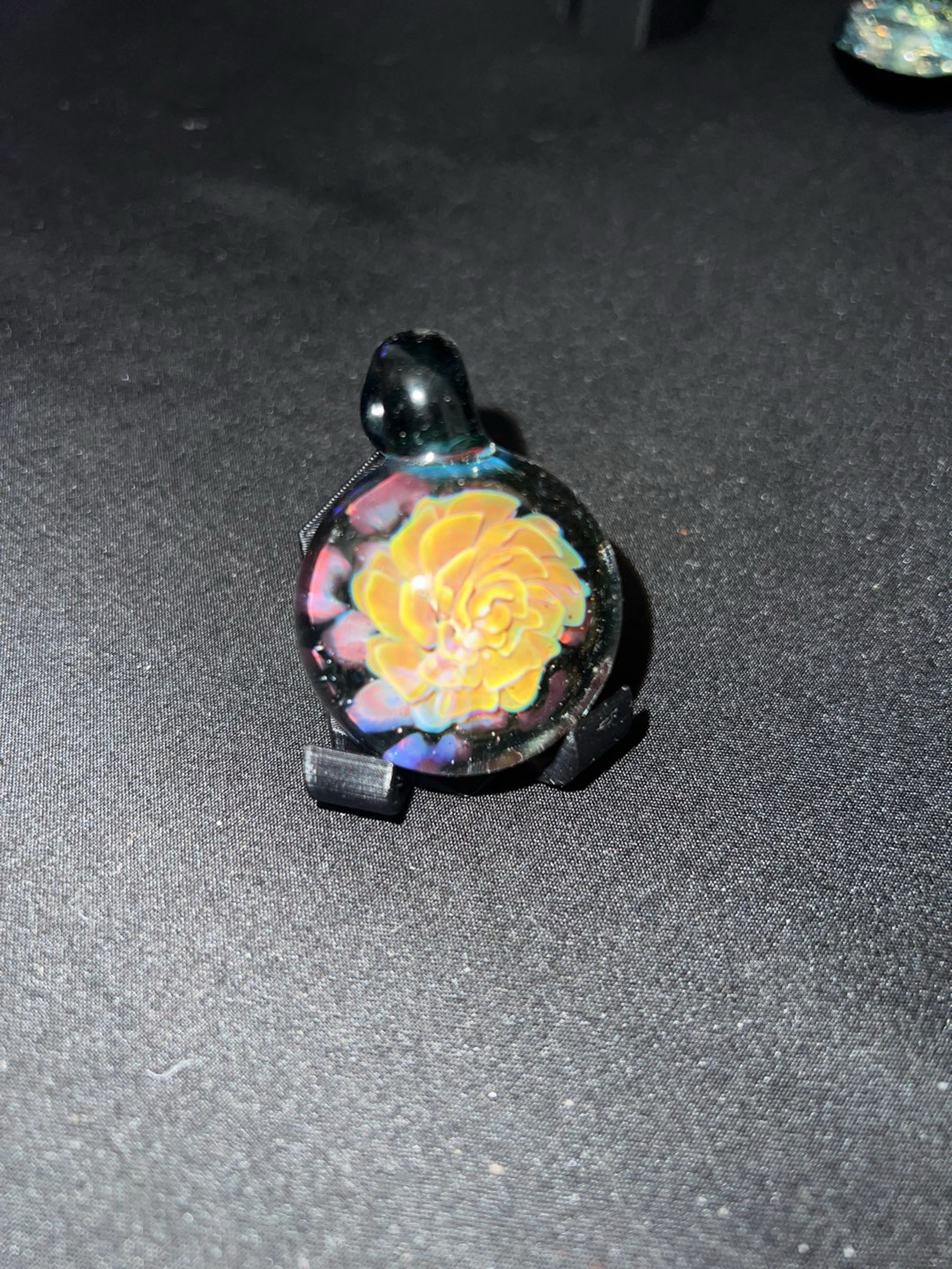 Flower pendent image 0
