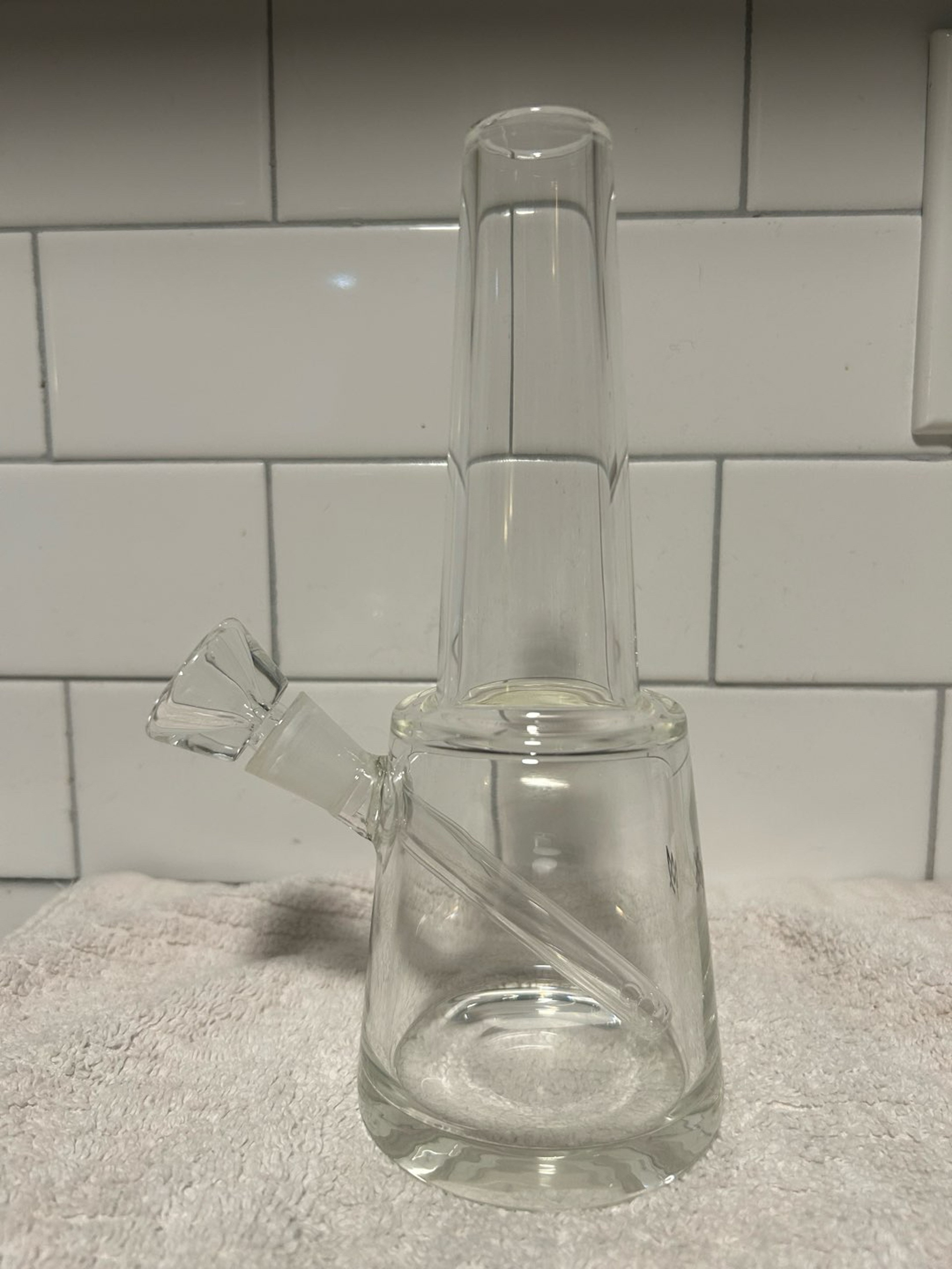 MJ Arsenal Summit Bong image 0