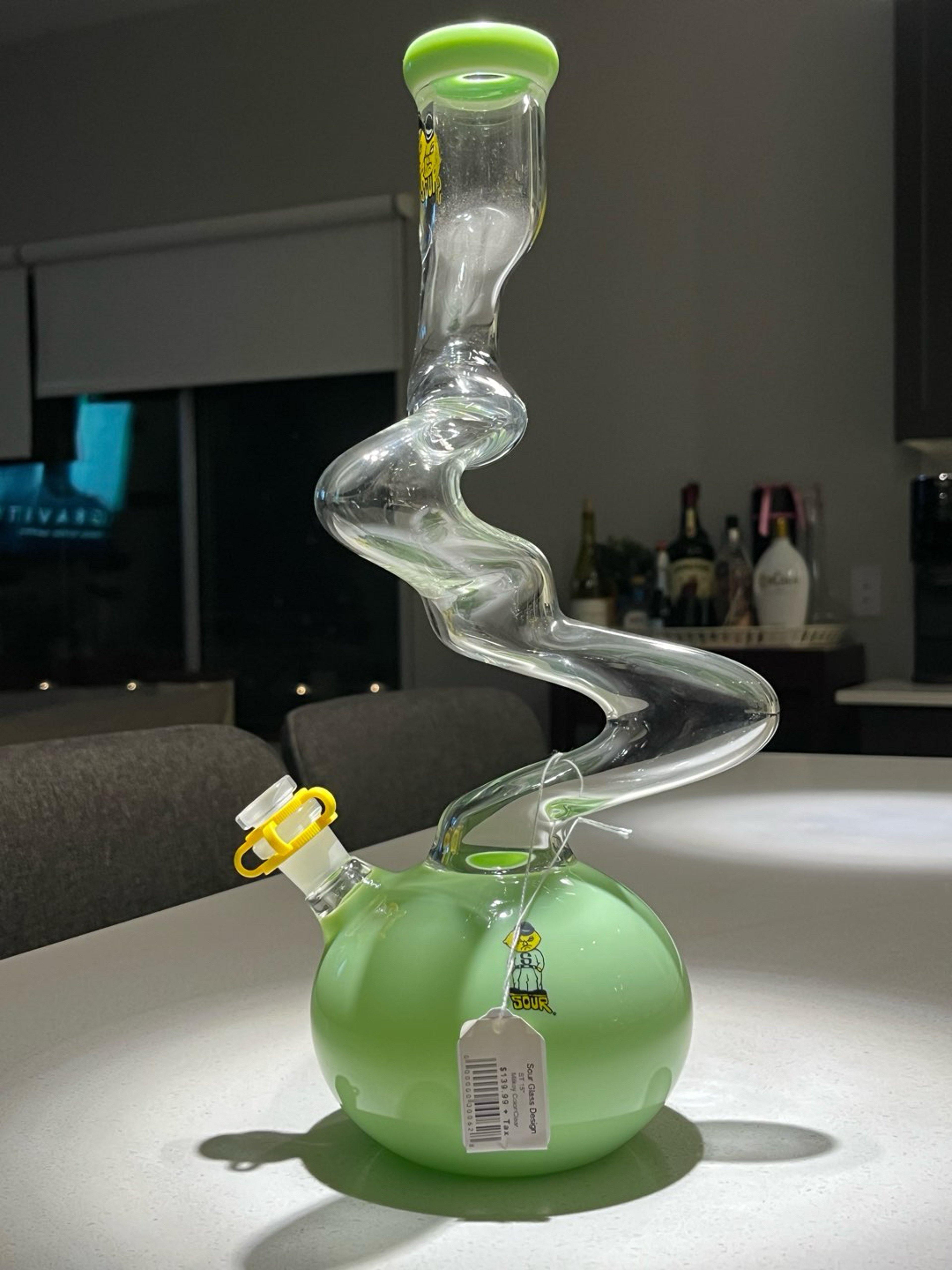 Sour glass design image 0