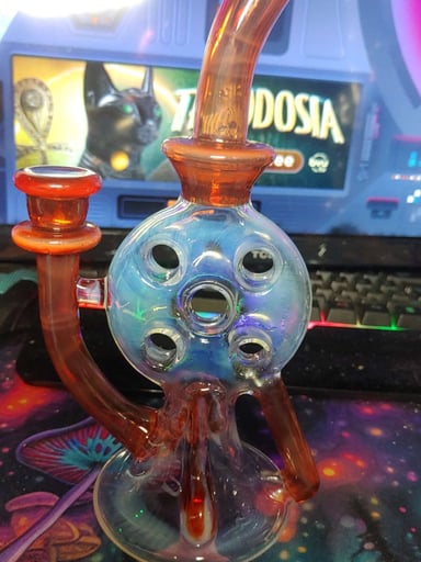 Preview pic of Uzzi glass mini swiss rig