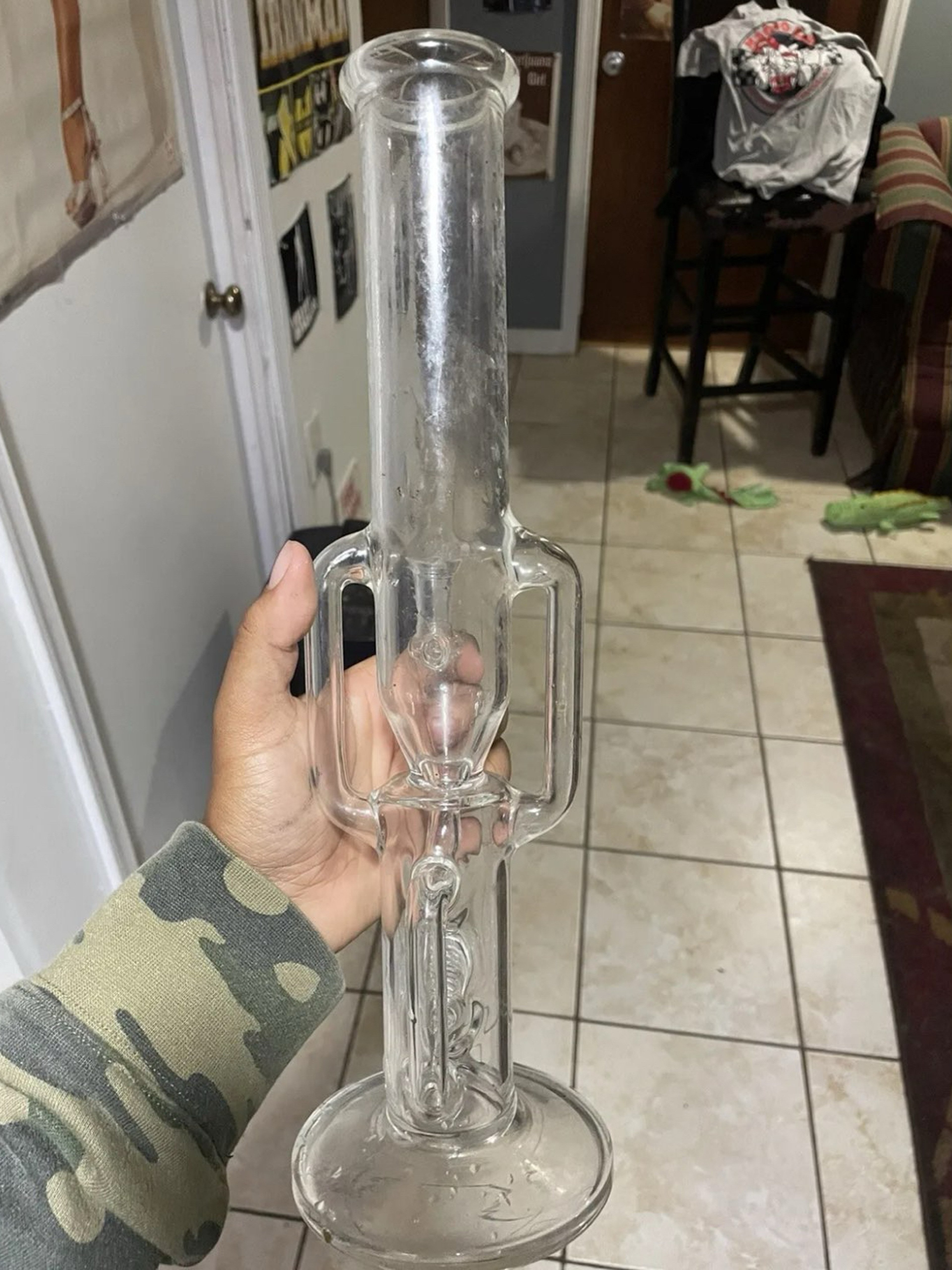 greek glass recycler image 0