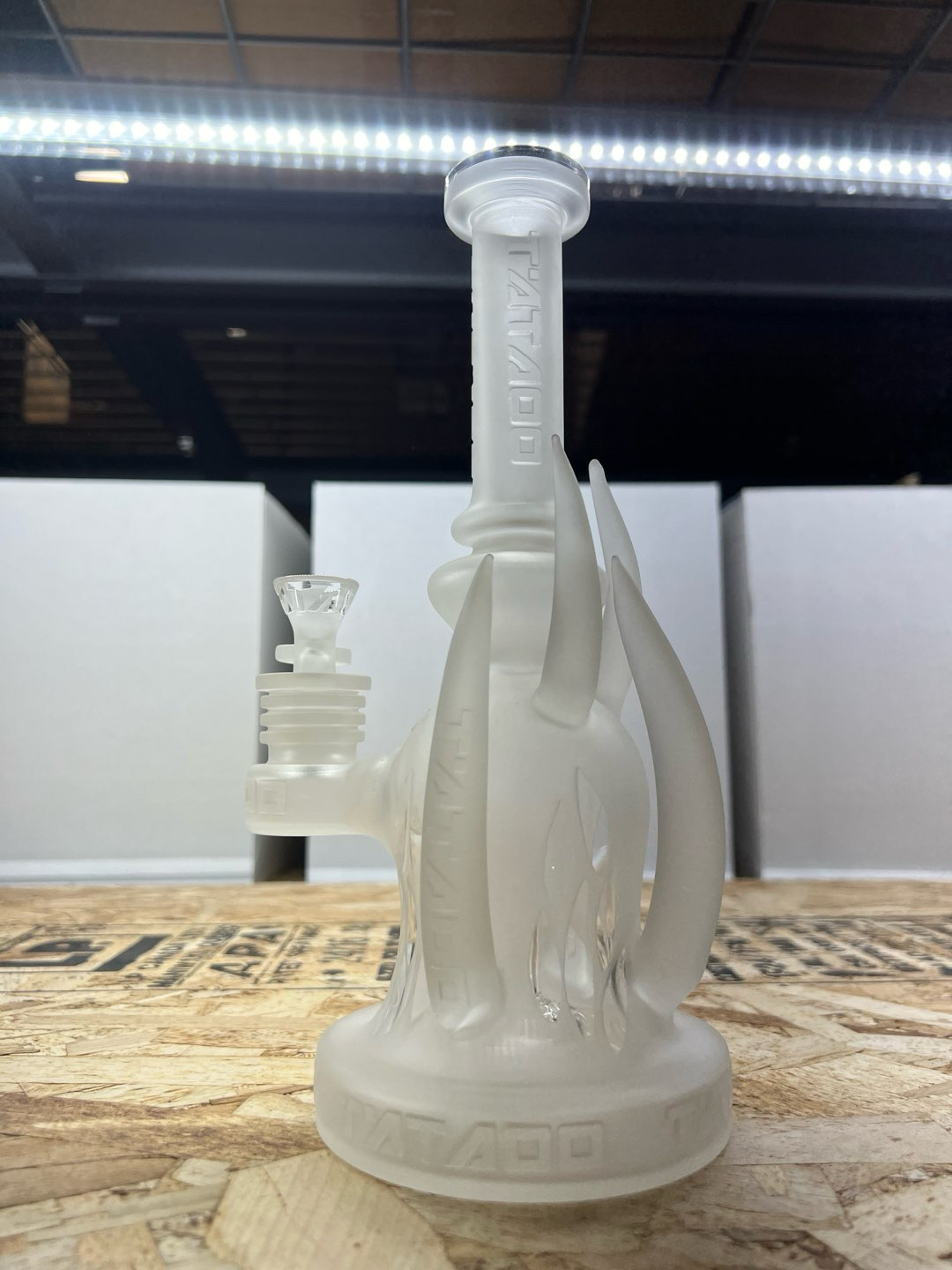 Preview pic of TATAOO 10” frosted rig