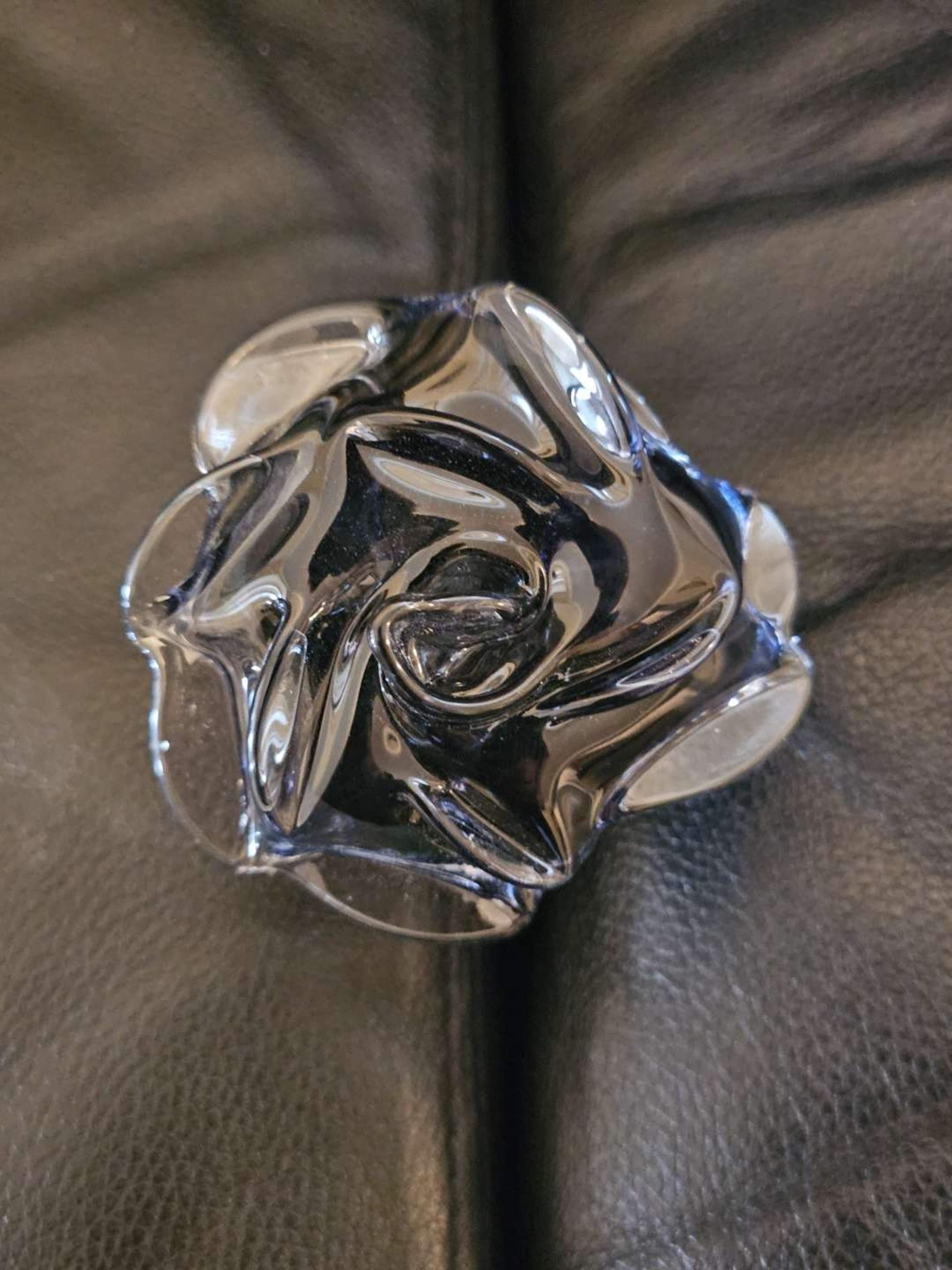 Preview pic of Glass rose