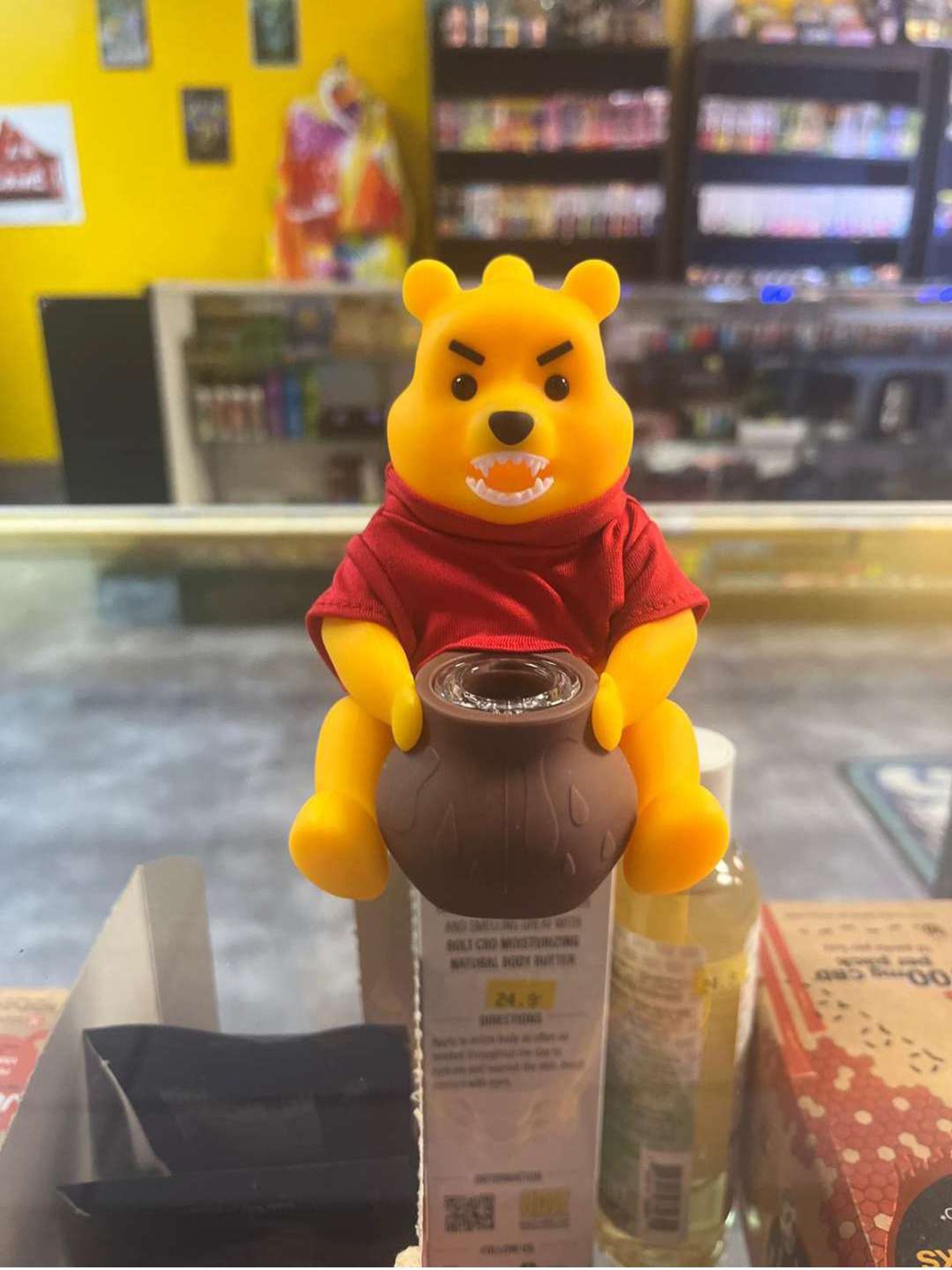 Preview pic of Pooh Bear Hand Silicone Pipe