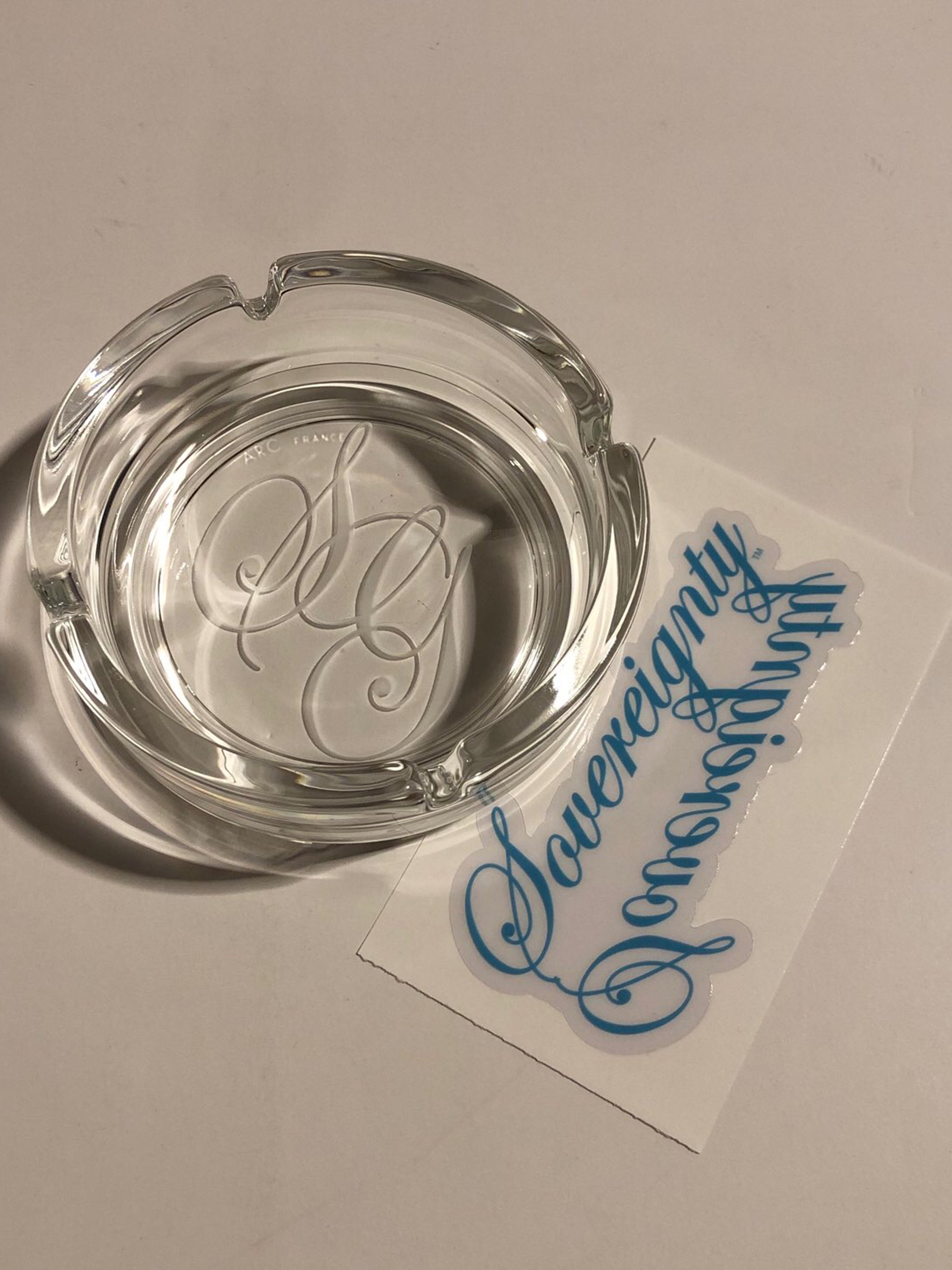 Preview pic of Sovereignty Glass Circular Ashtray SG Script Logo