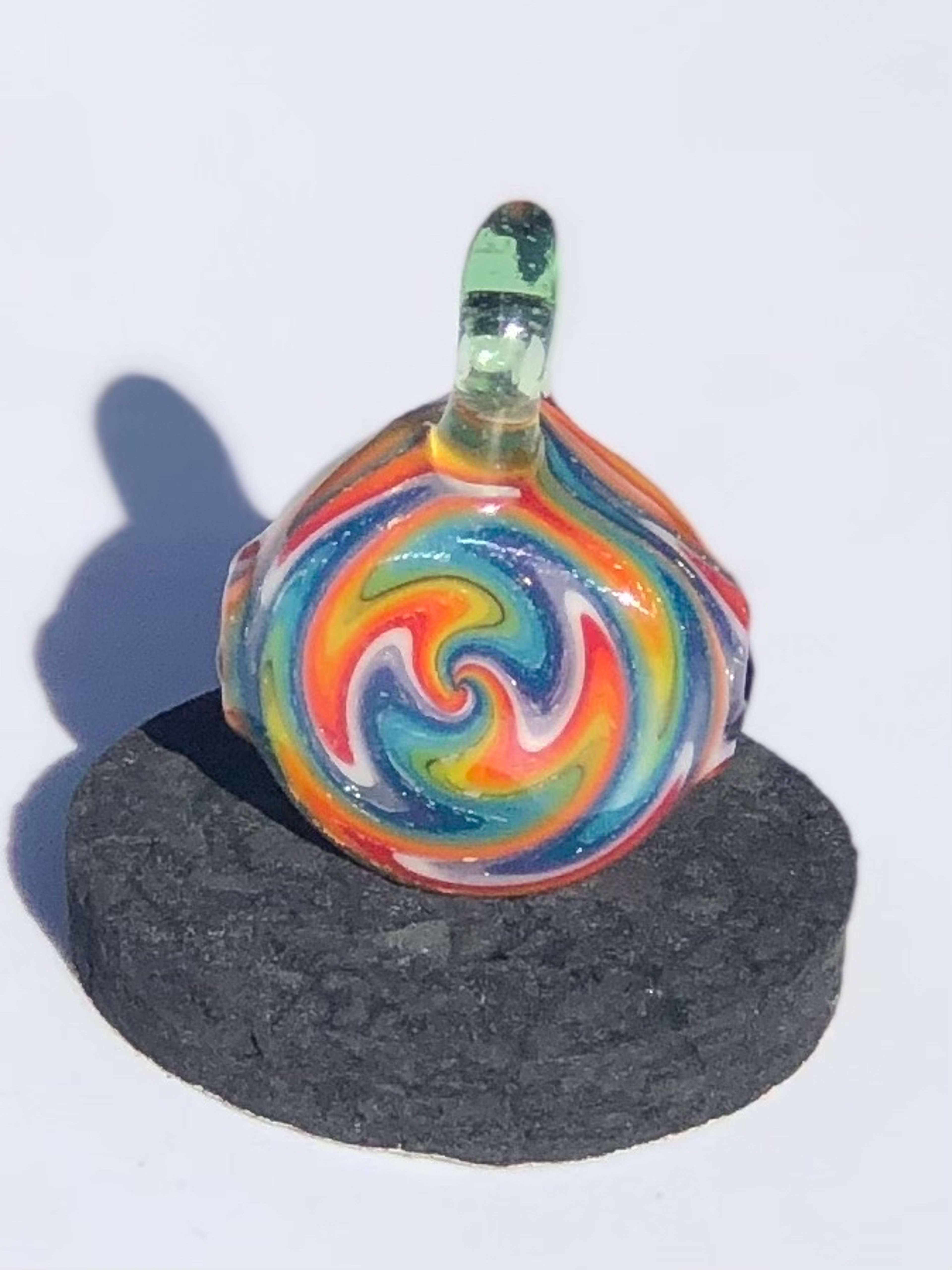 Preview pic of Wig Wag Pendant