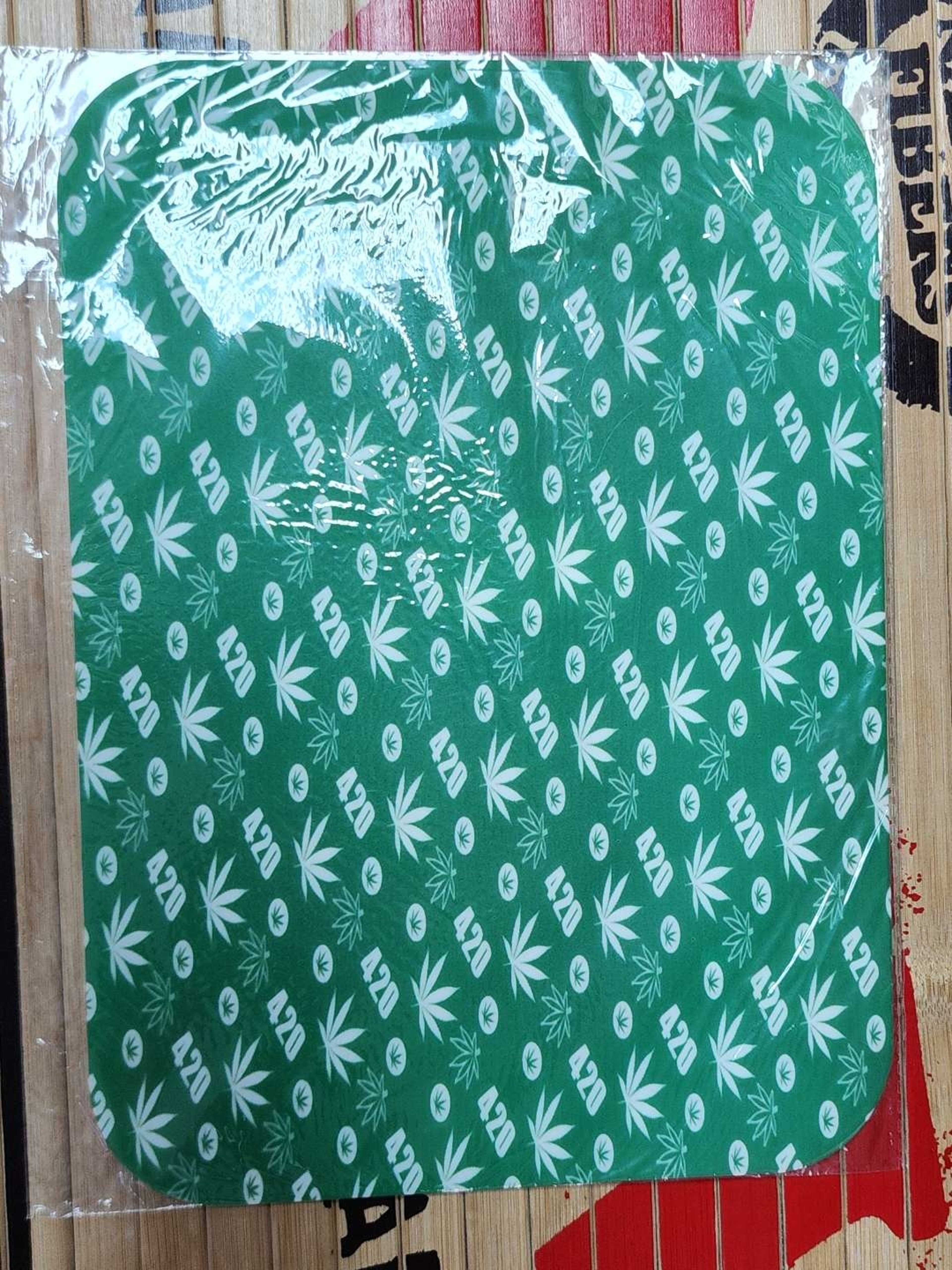 Preview pic of 420 Leaf Mat