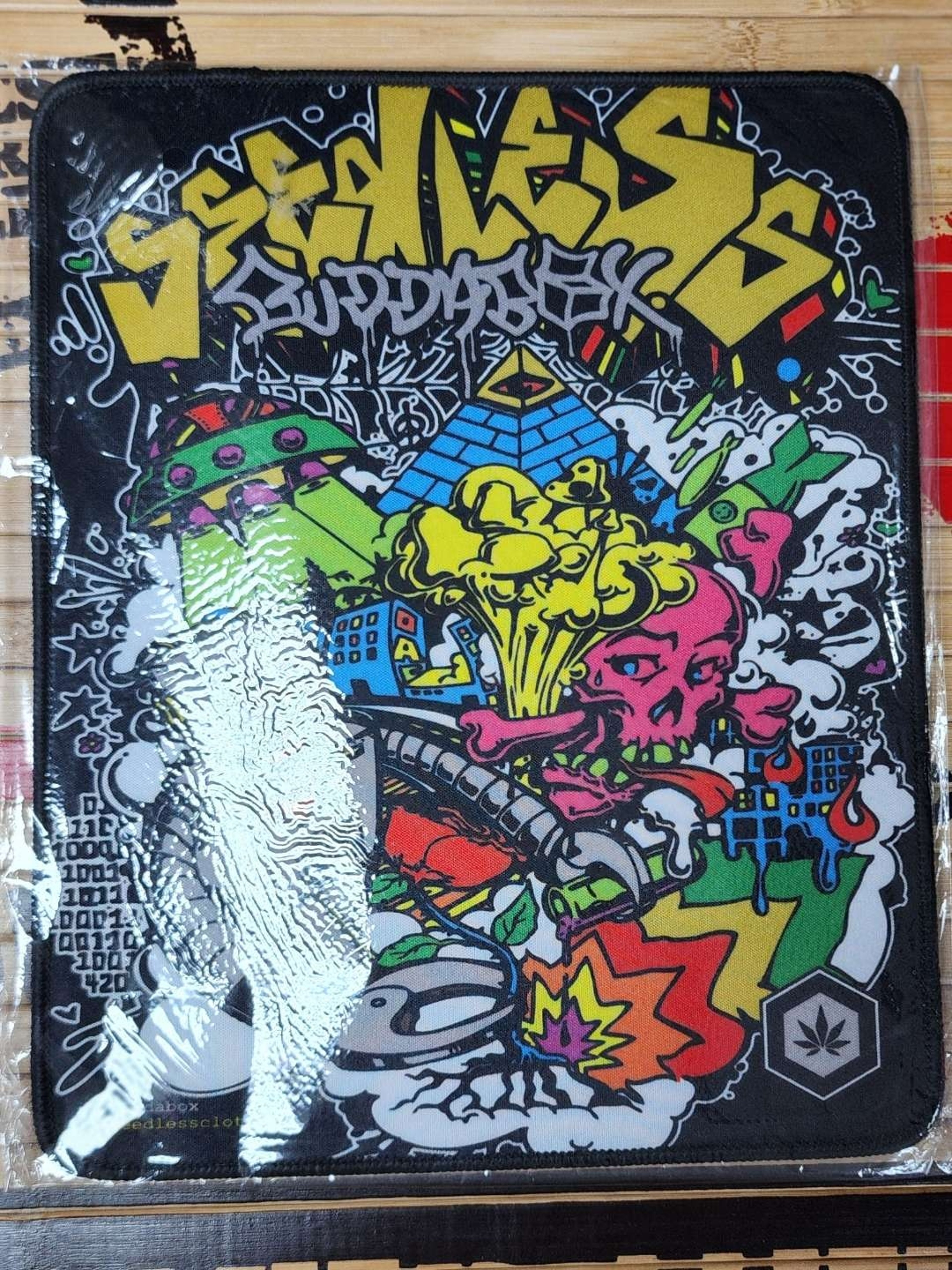Preview pic of Trippy Grafiti Mat