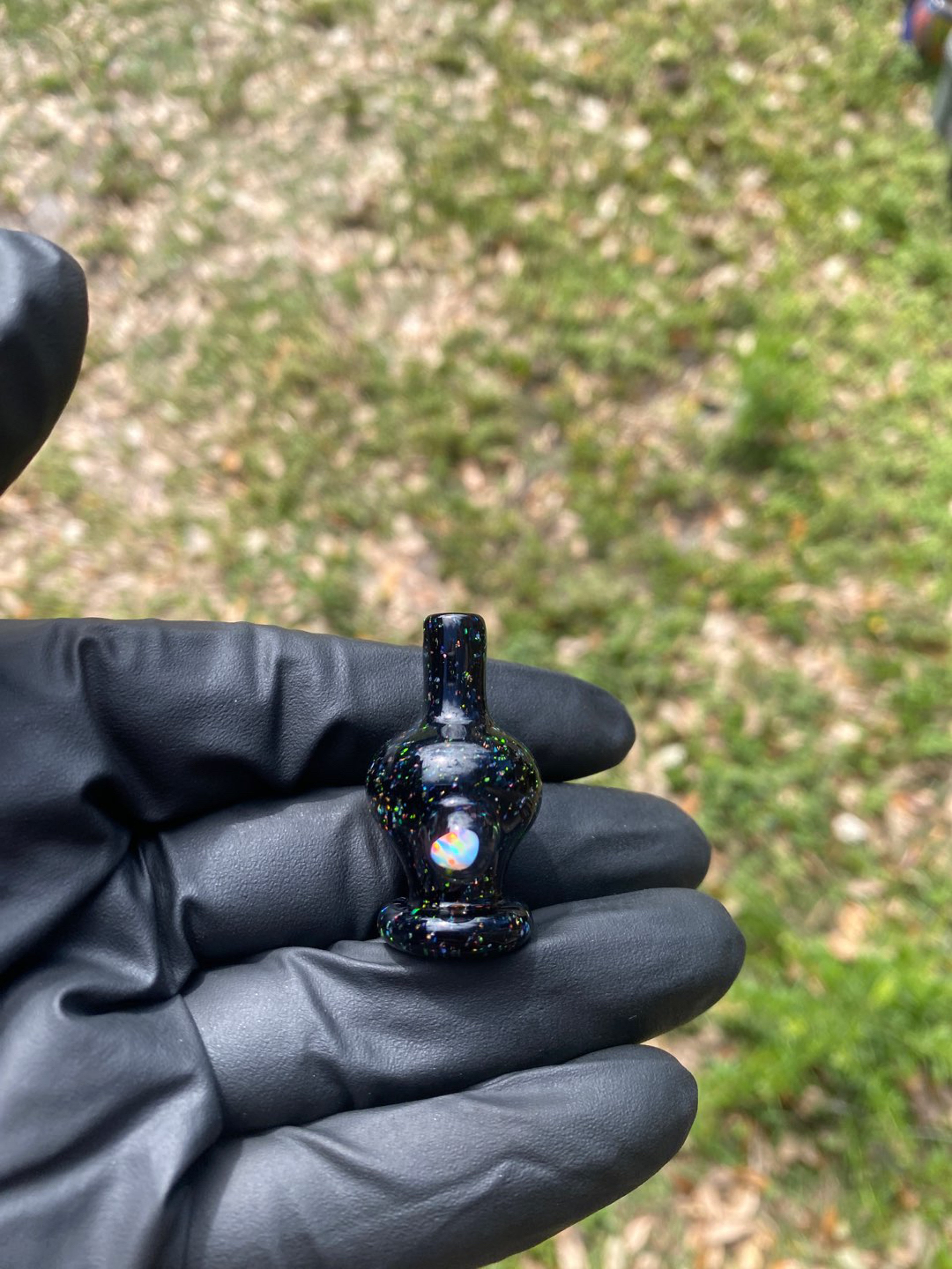 Preview pic of Crushed Opal Carb Cap