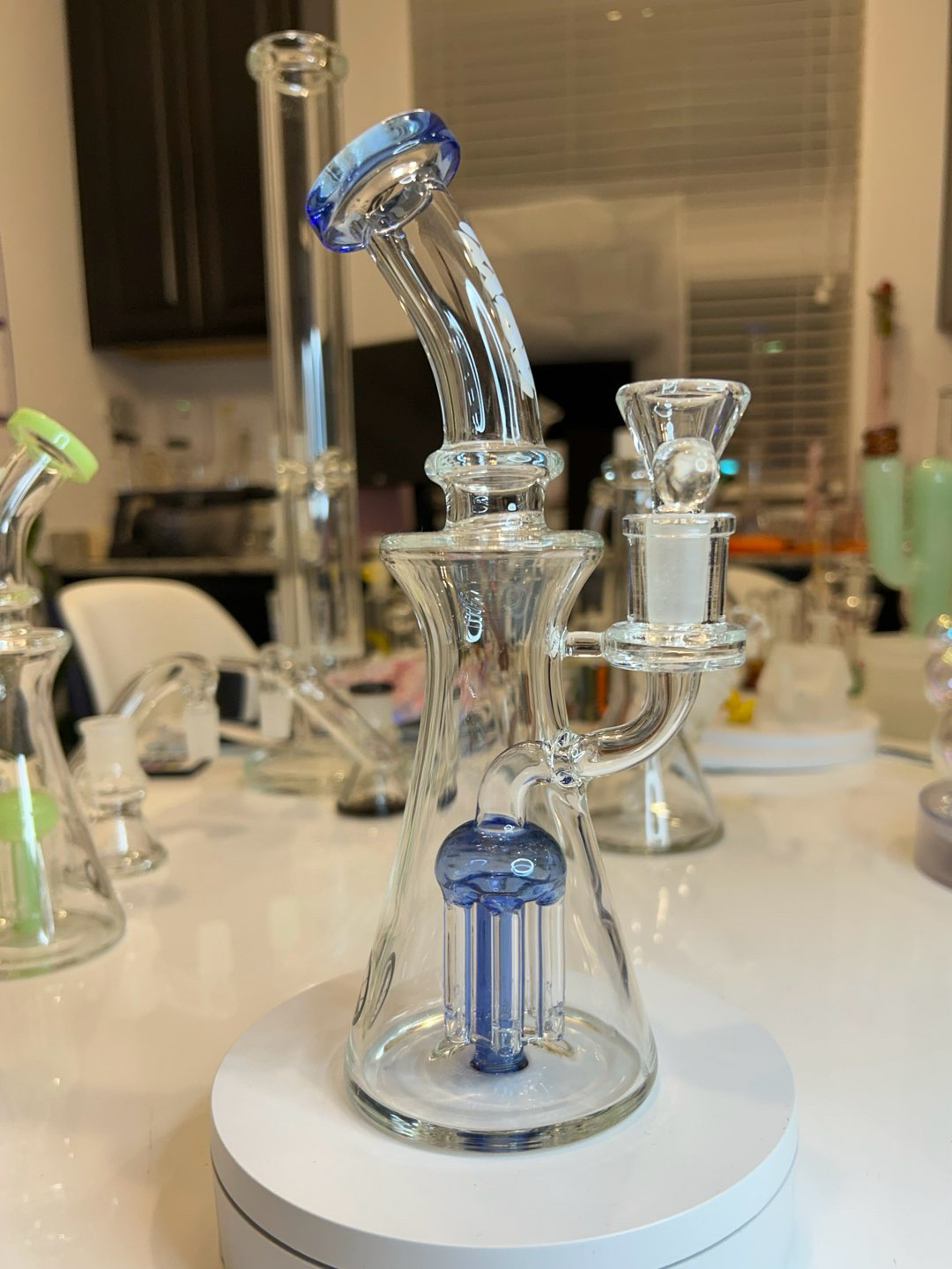 Preview pic of New 9” Mav Bent Neck Jellyfish Rig