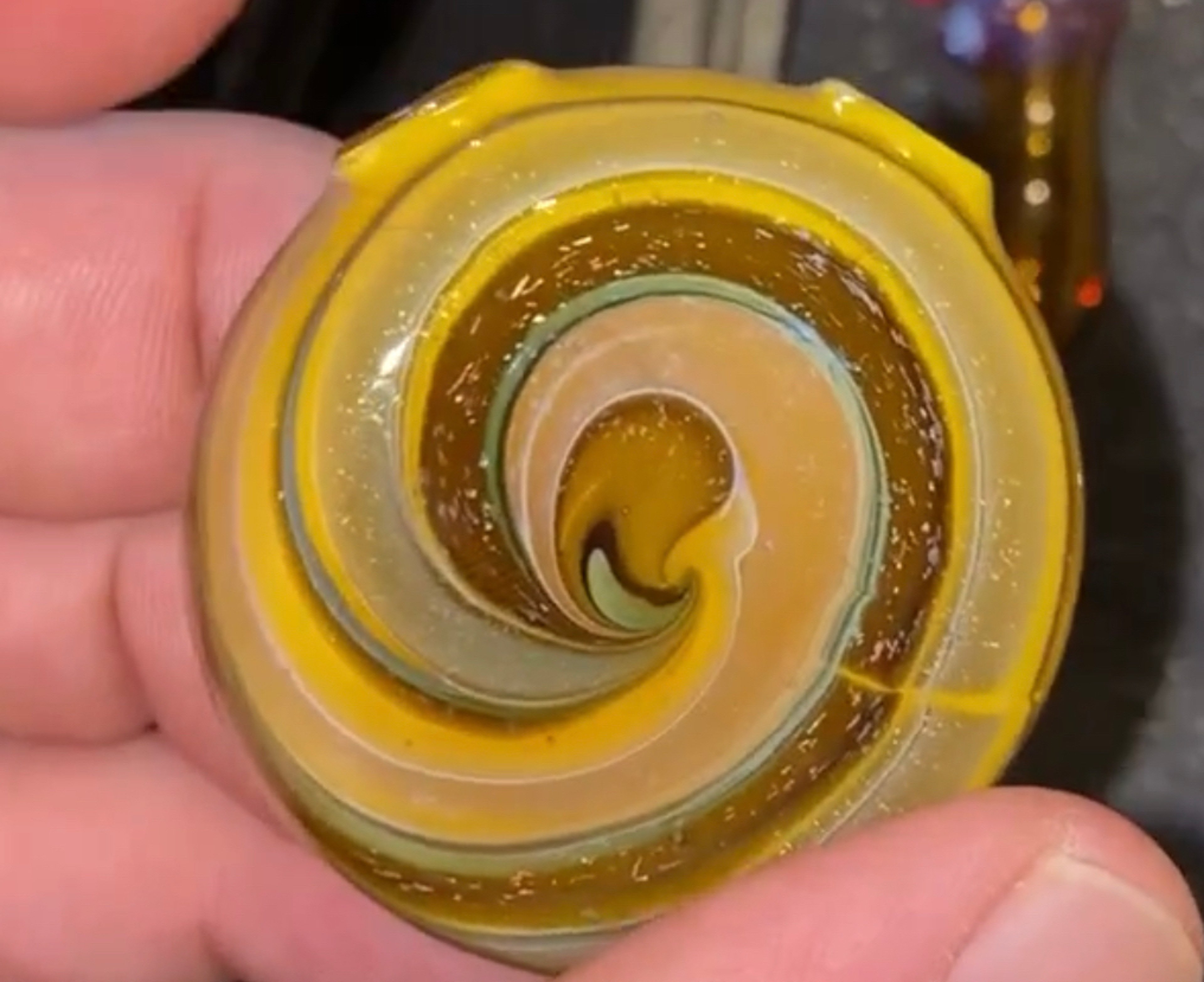 Preview pic of Obiwookglass pendant