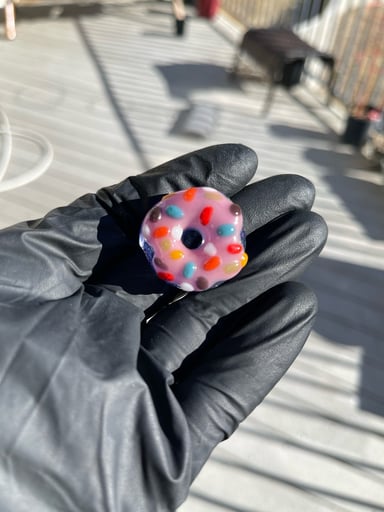 Preview pic of kgb donut pendy