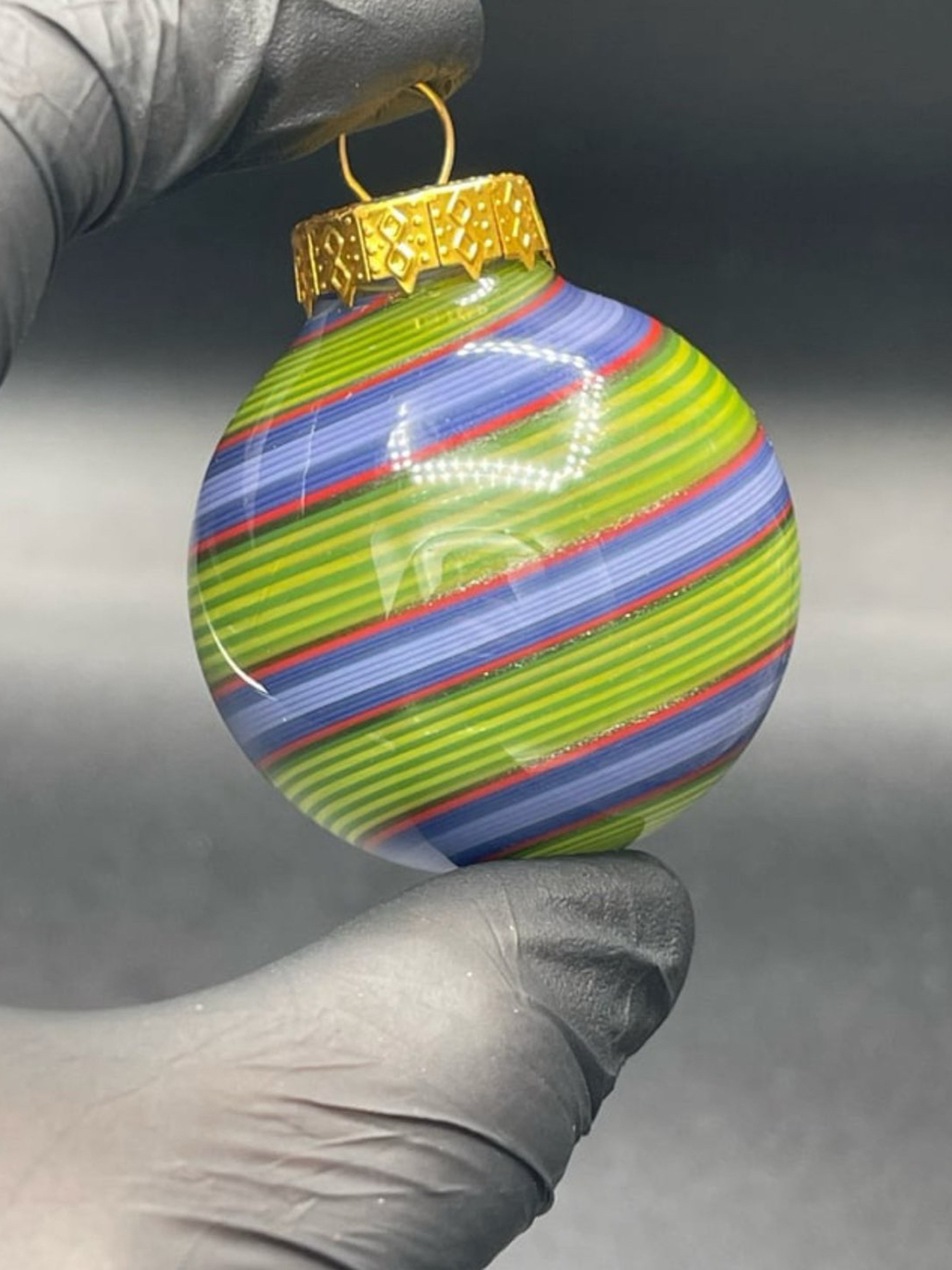 Preview pic of 2 Christmas ornaments