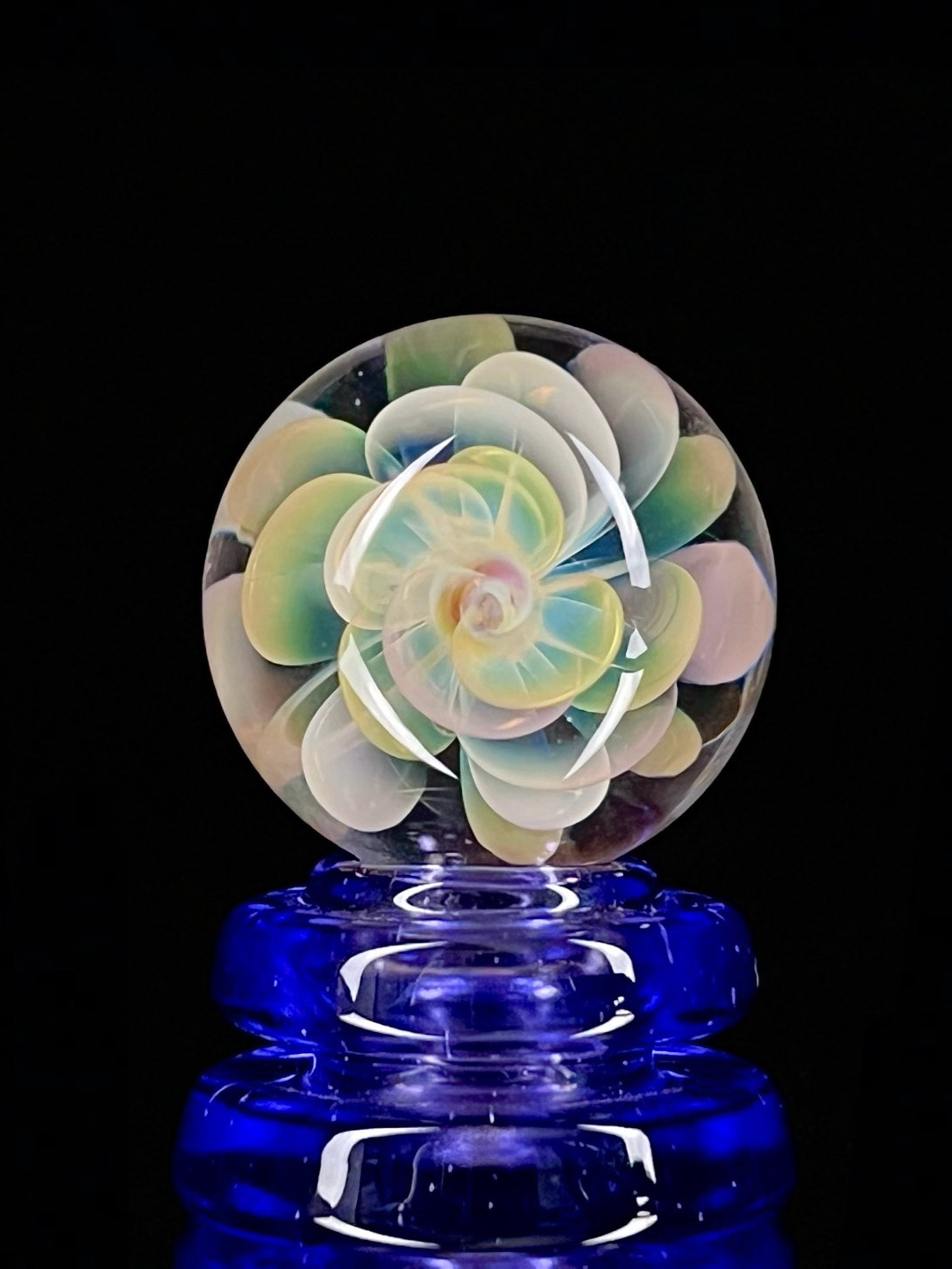 Preview pic of Fume flower marble by Phase Glass