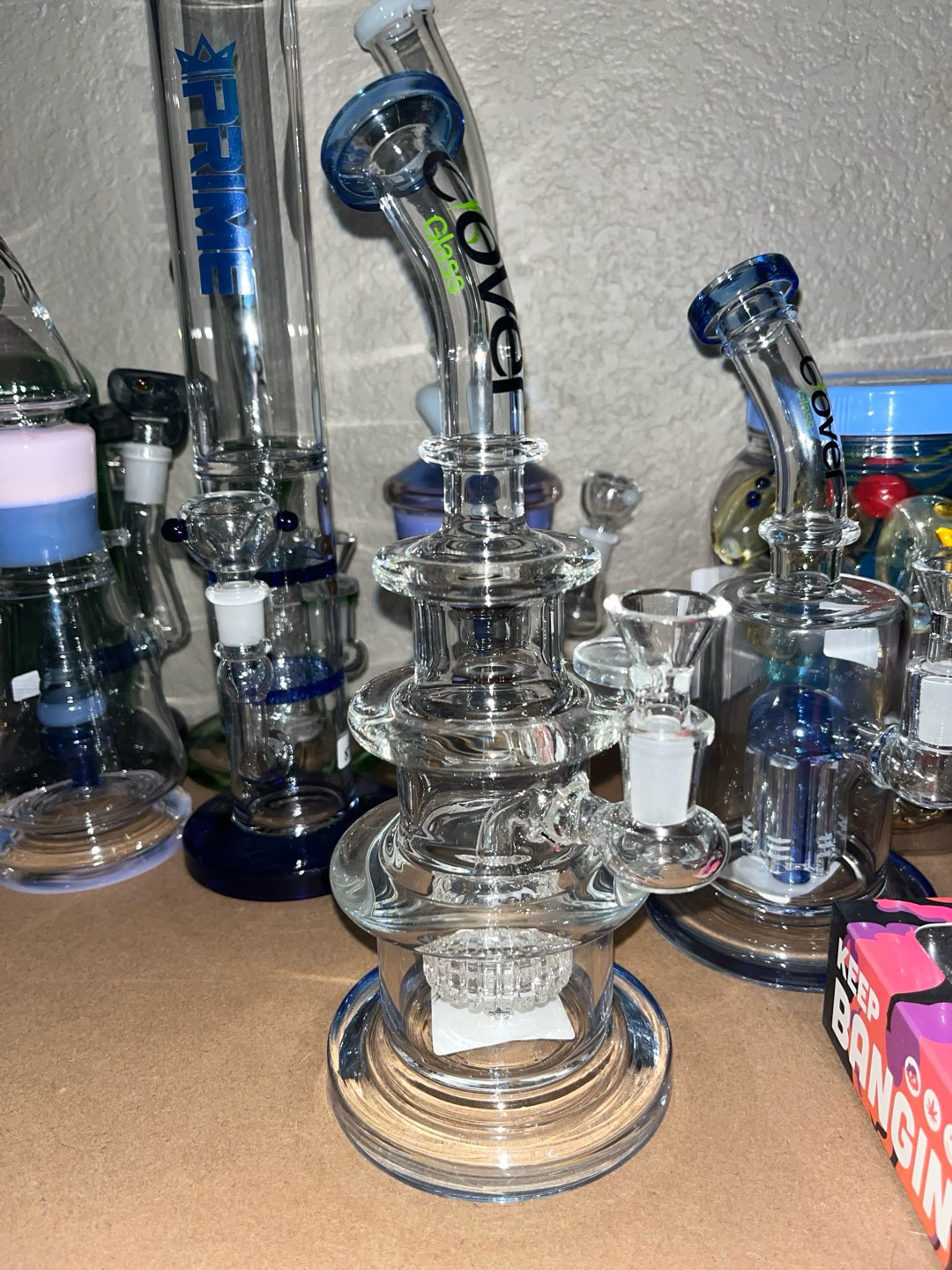 Preview pic of Clover Glass Bong