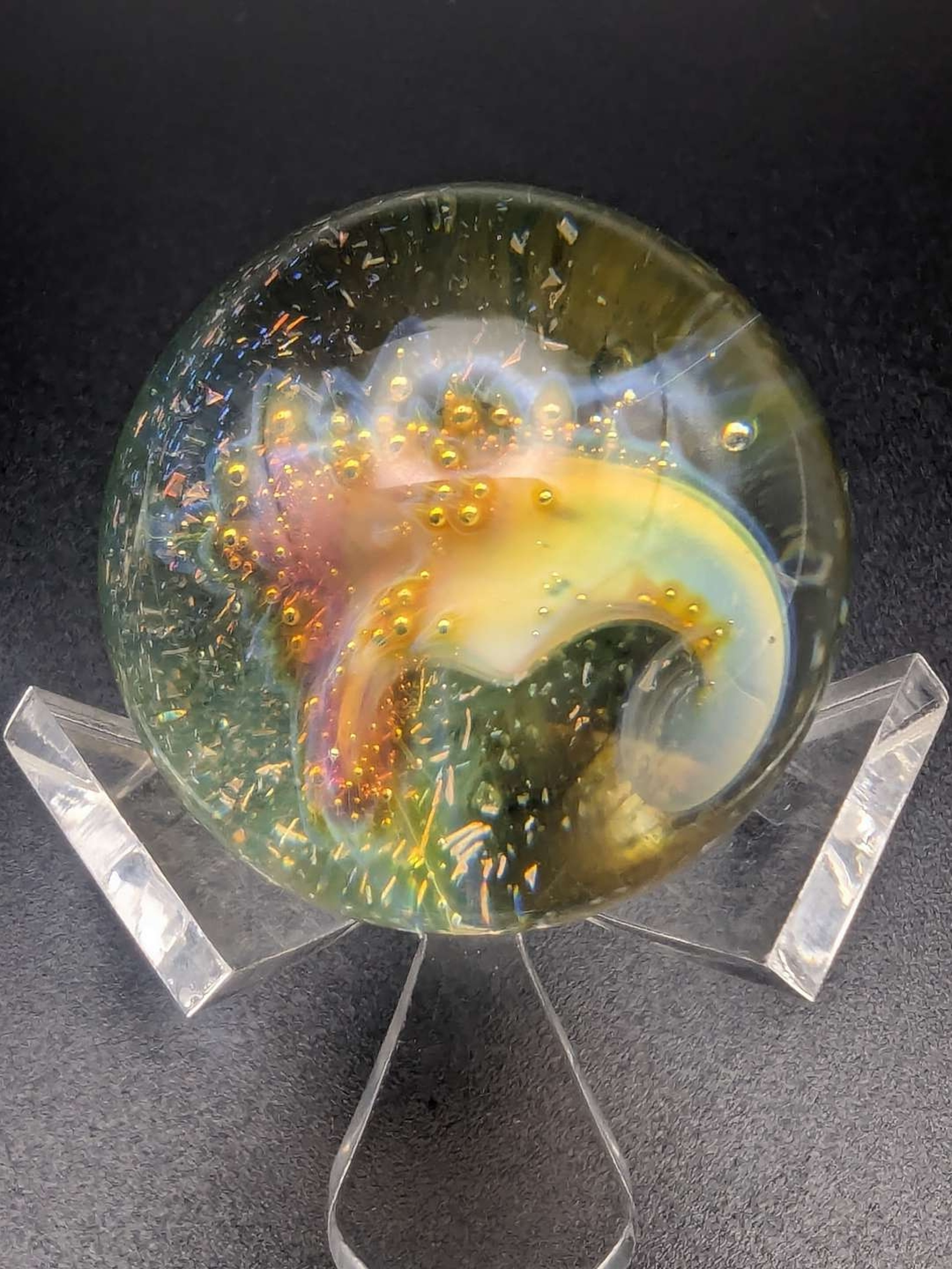 Preview pic of Abstract fume and dichroic marble