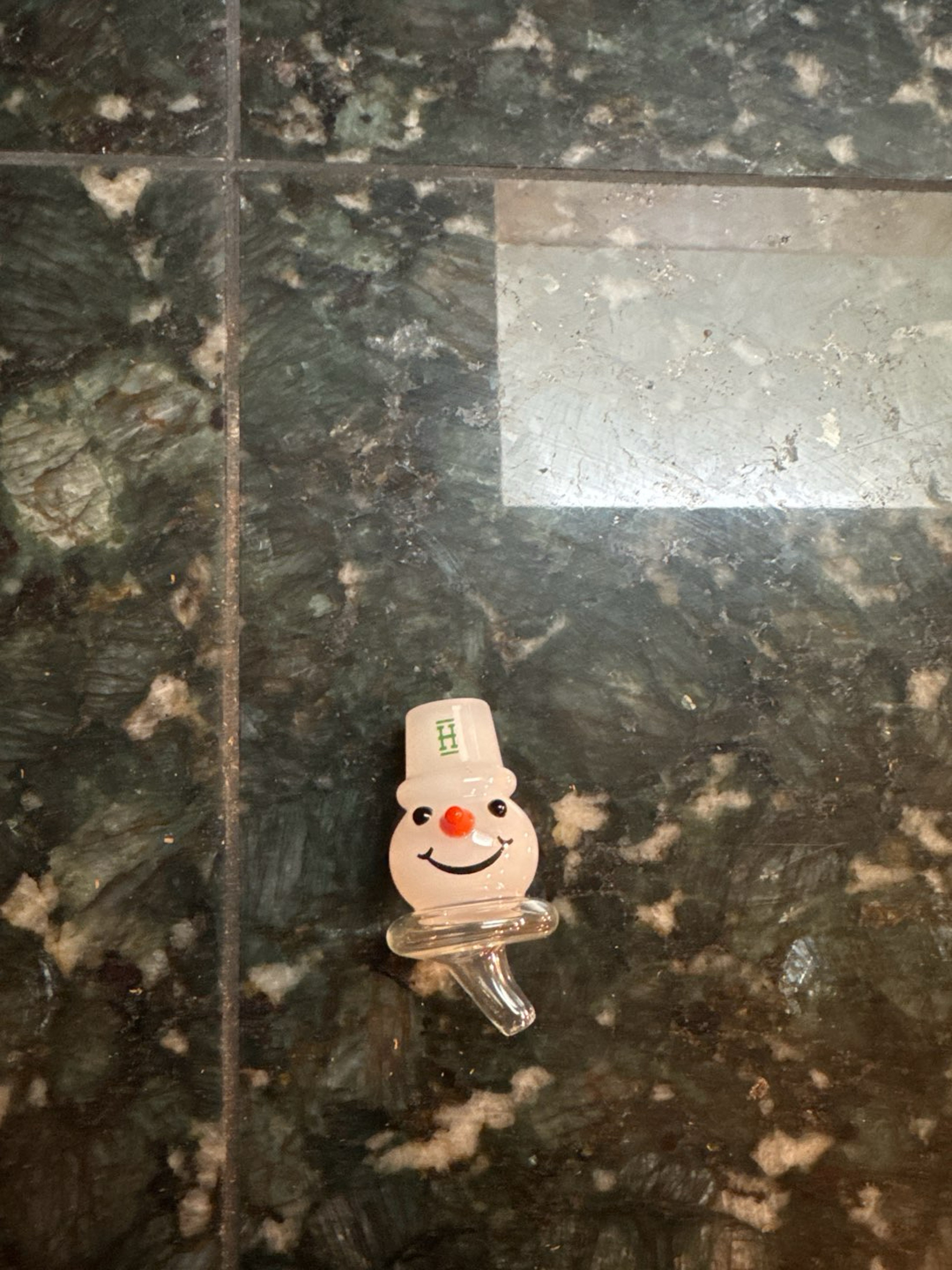 Preview pic of HEMPER - Snowman Glass Carb Cap