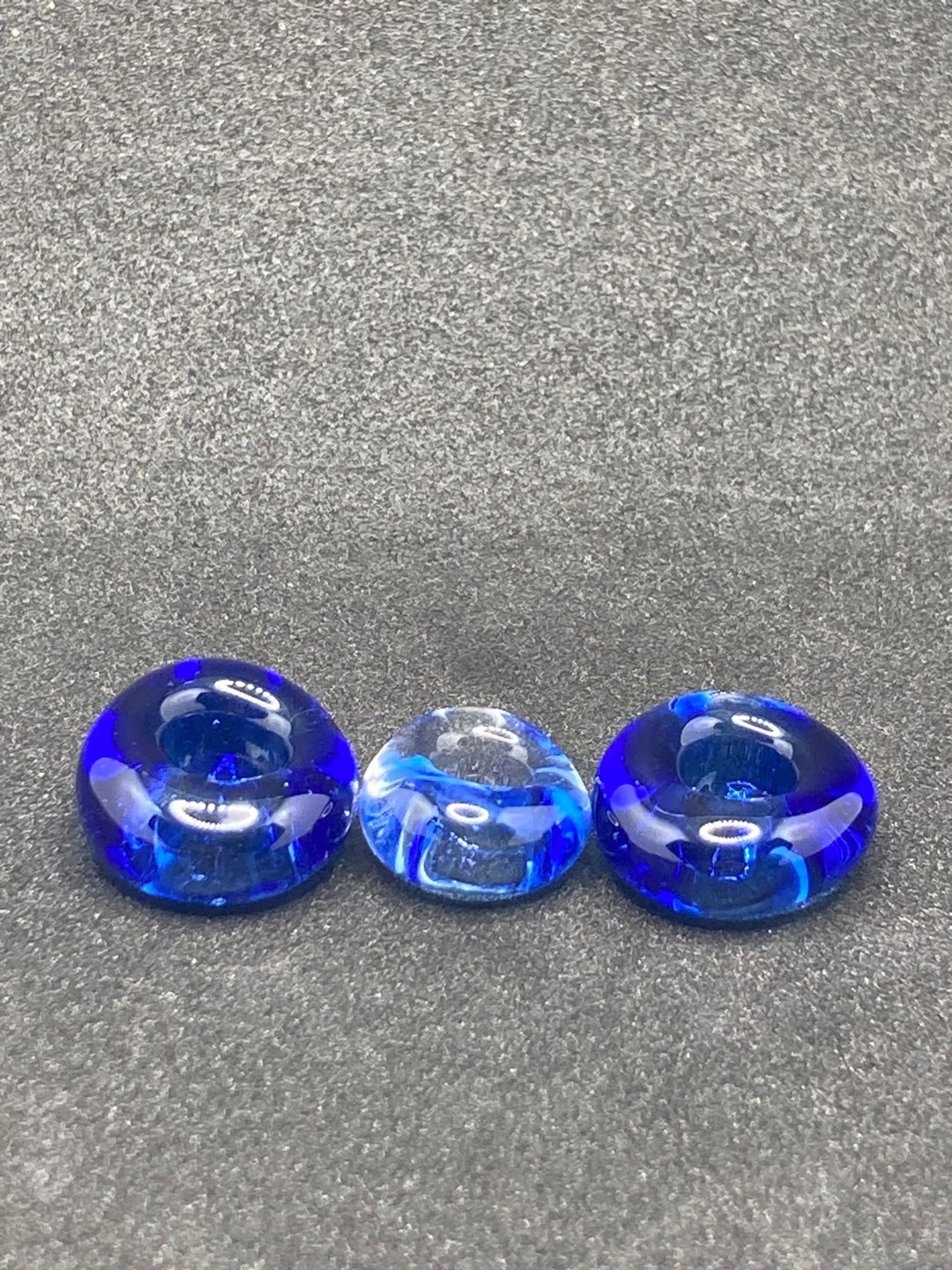 Preview pic of Blue threesome
