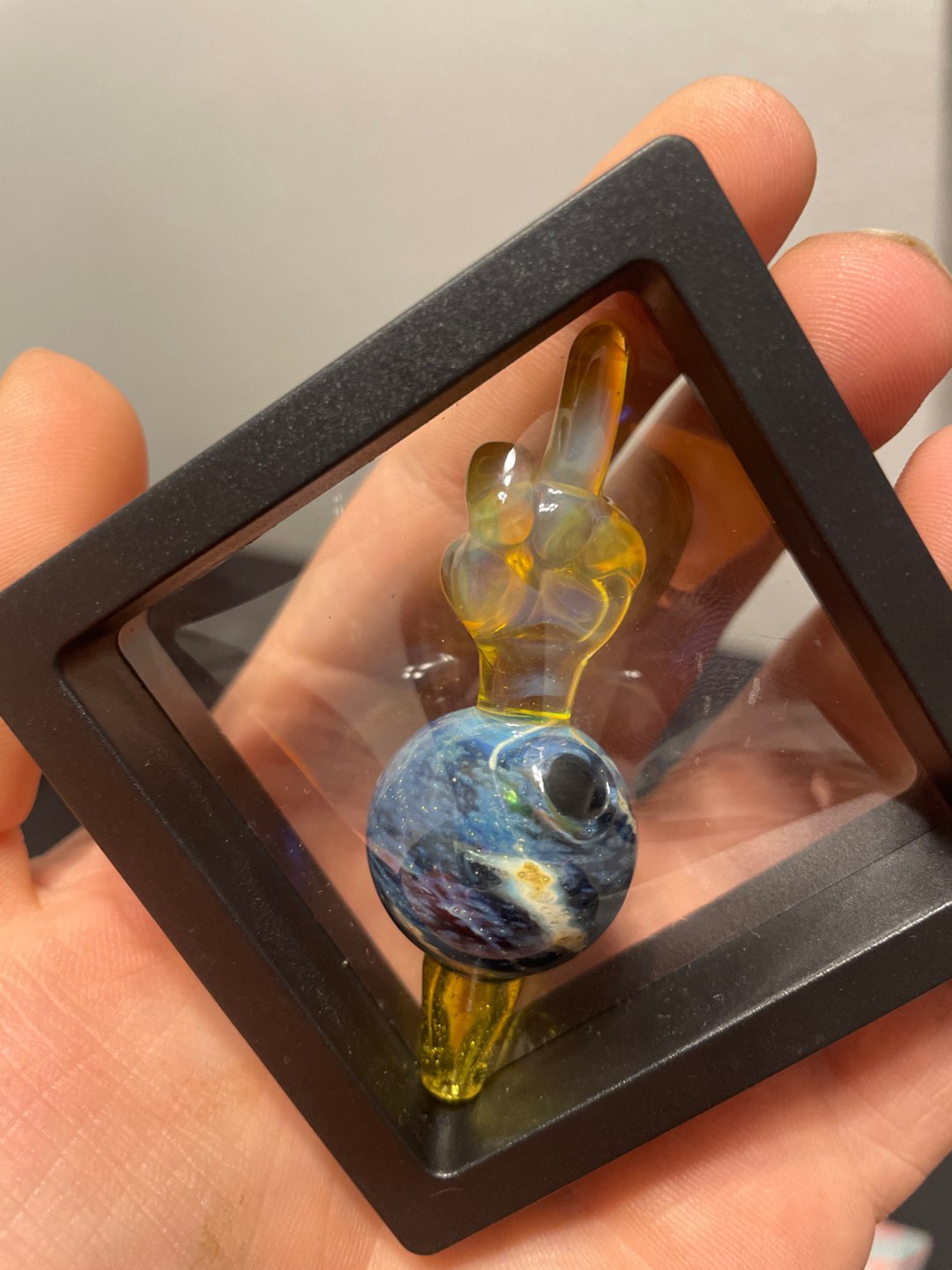 Preview pic of Commanderglass x Madhatterglassworks